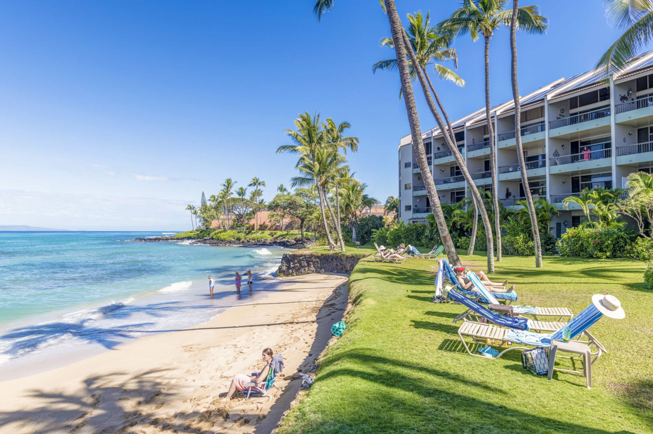 Condo in Lahaina · ★5.0 · 1 bedroom · 2 beds · 1 bath - Image 8