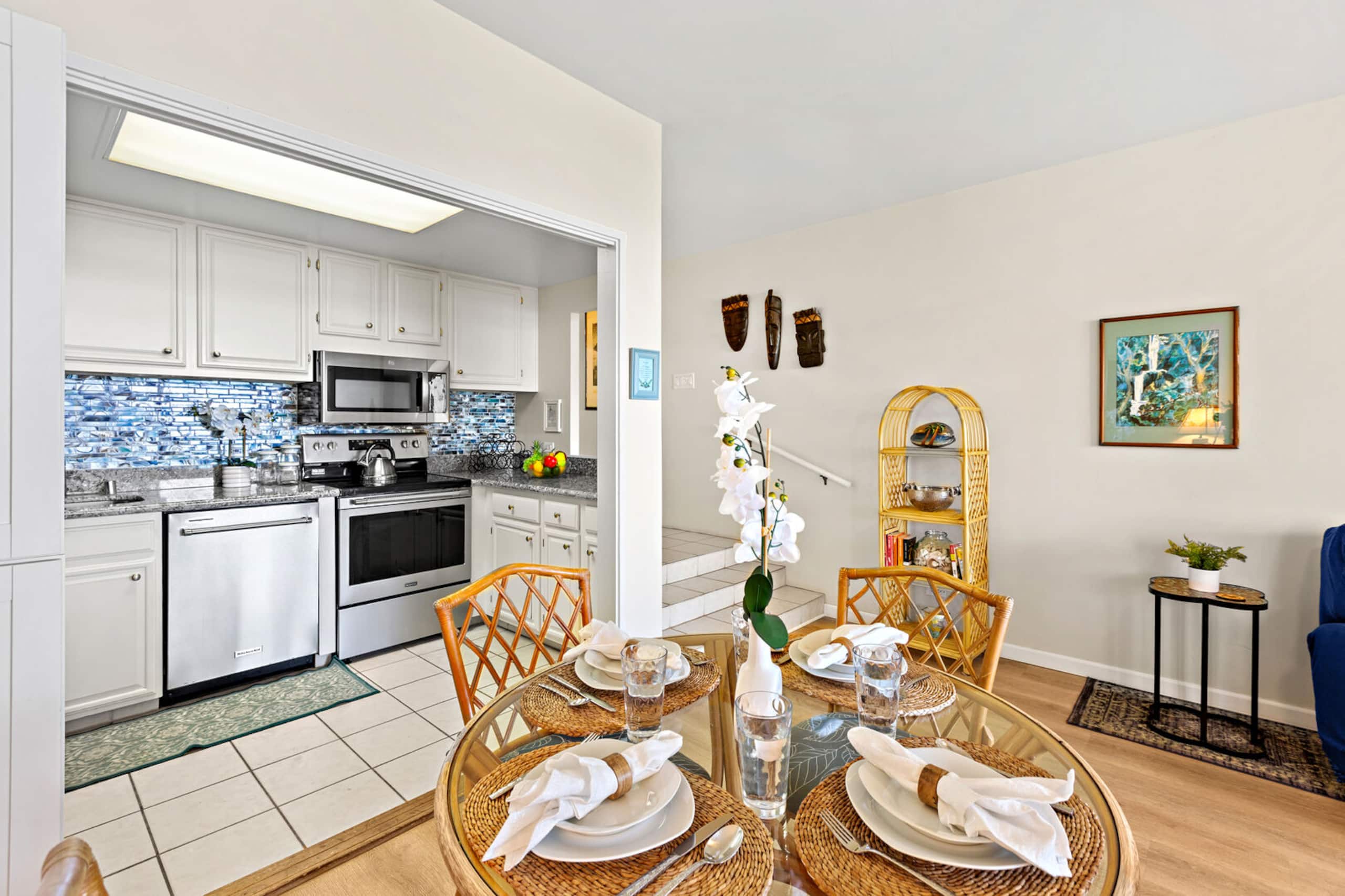 Condo in Lahaina · ★5.0 · 1 bedroom · 2 beds · 1 bath - Image 11
