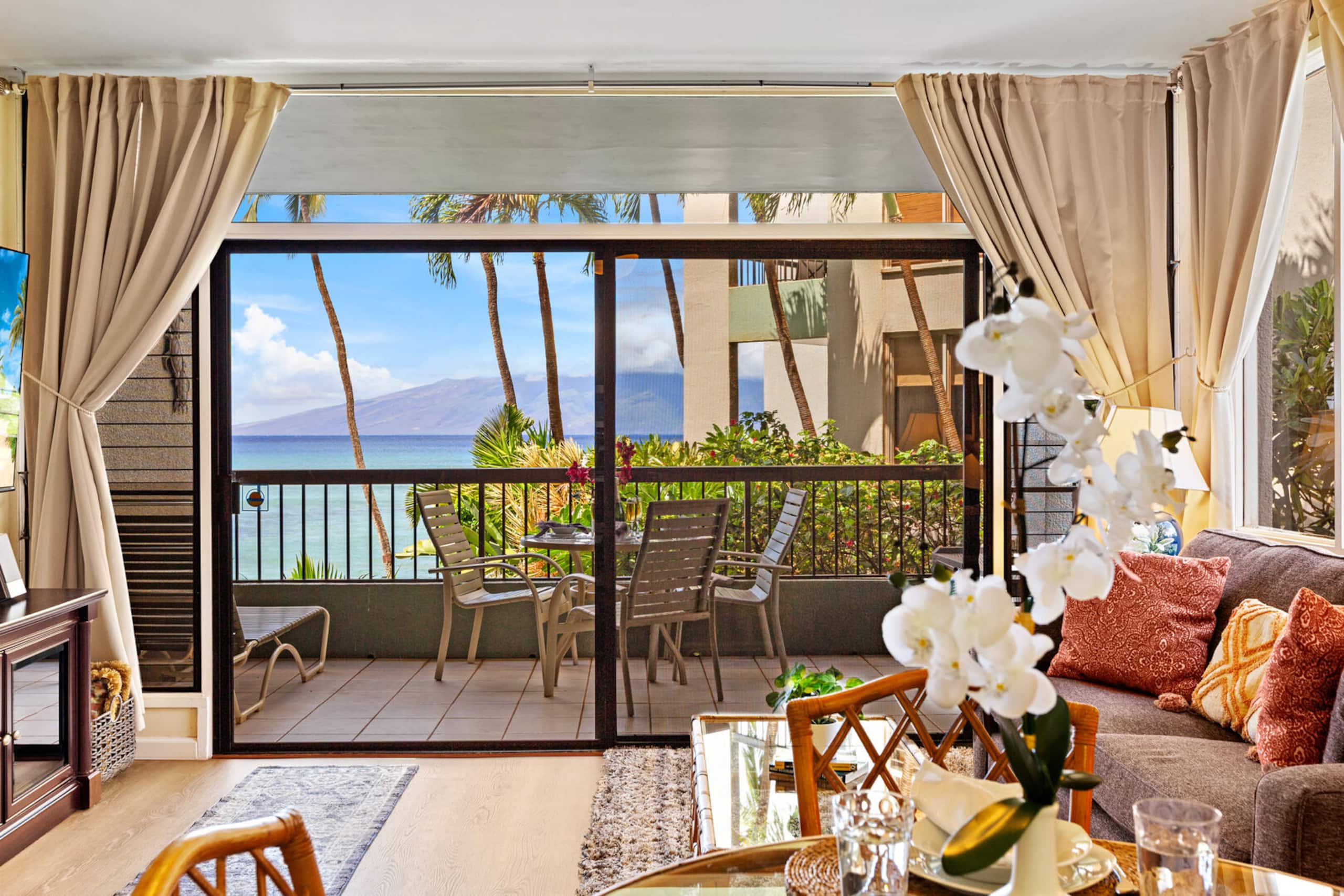 Condo in Lahaina · ★5.0 · 1 bedroom · 2 beds · 1 bath - Image 4