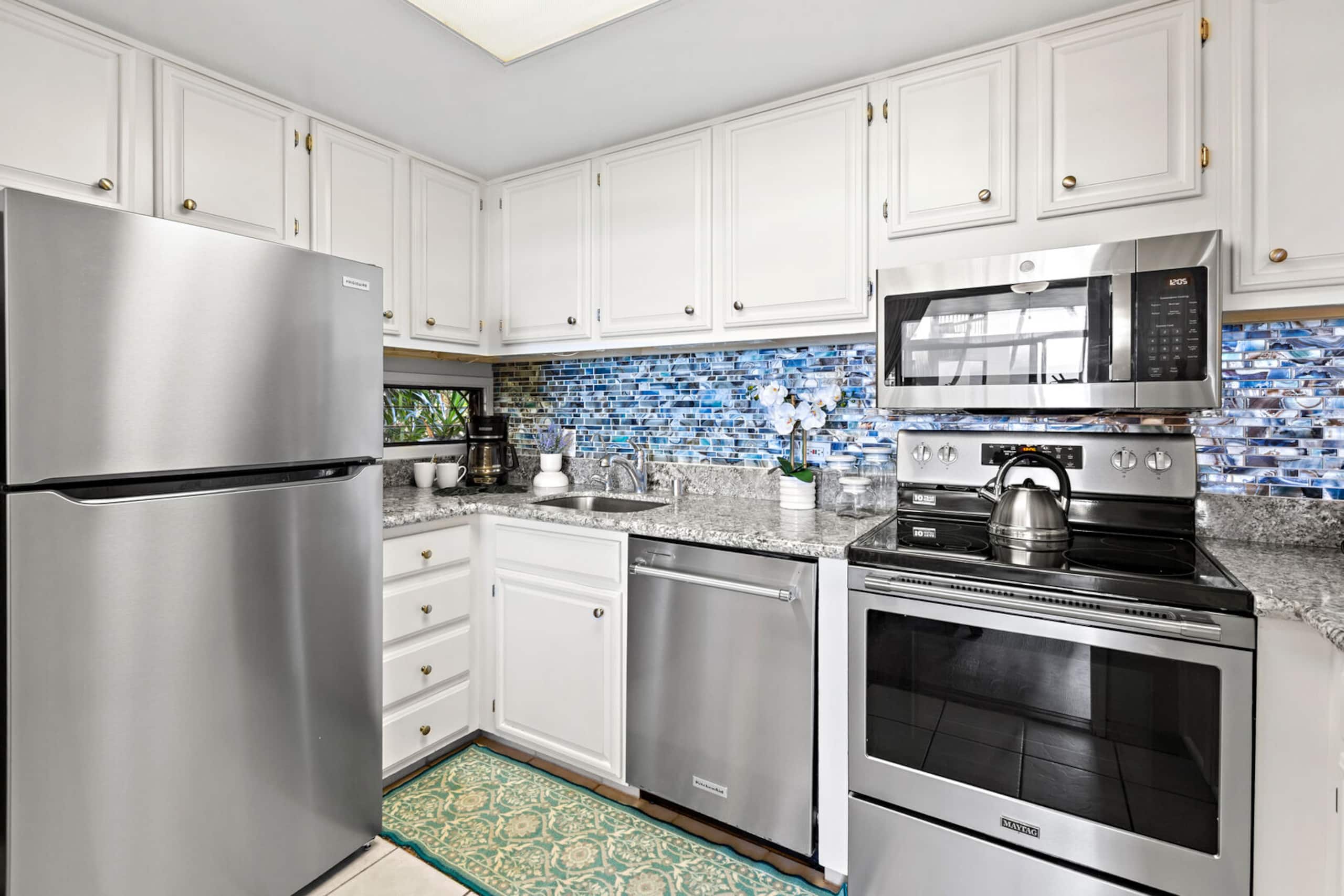 Condo in Lahaina · ★5.0 · 1 bedroom · 2 beds · 1 bath - Image 13