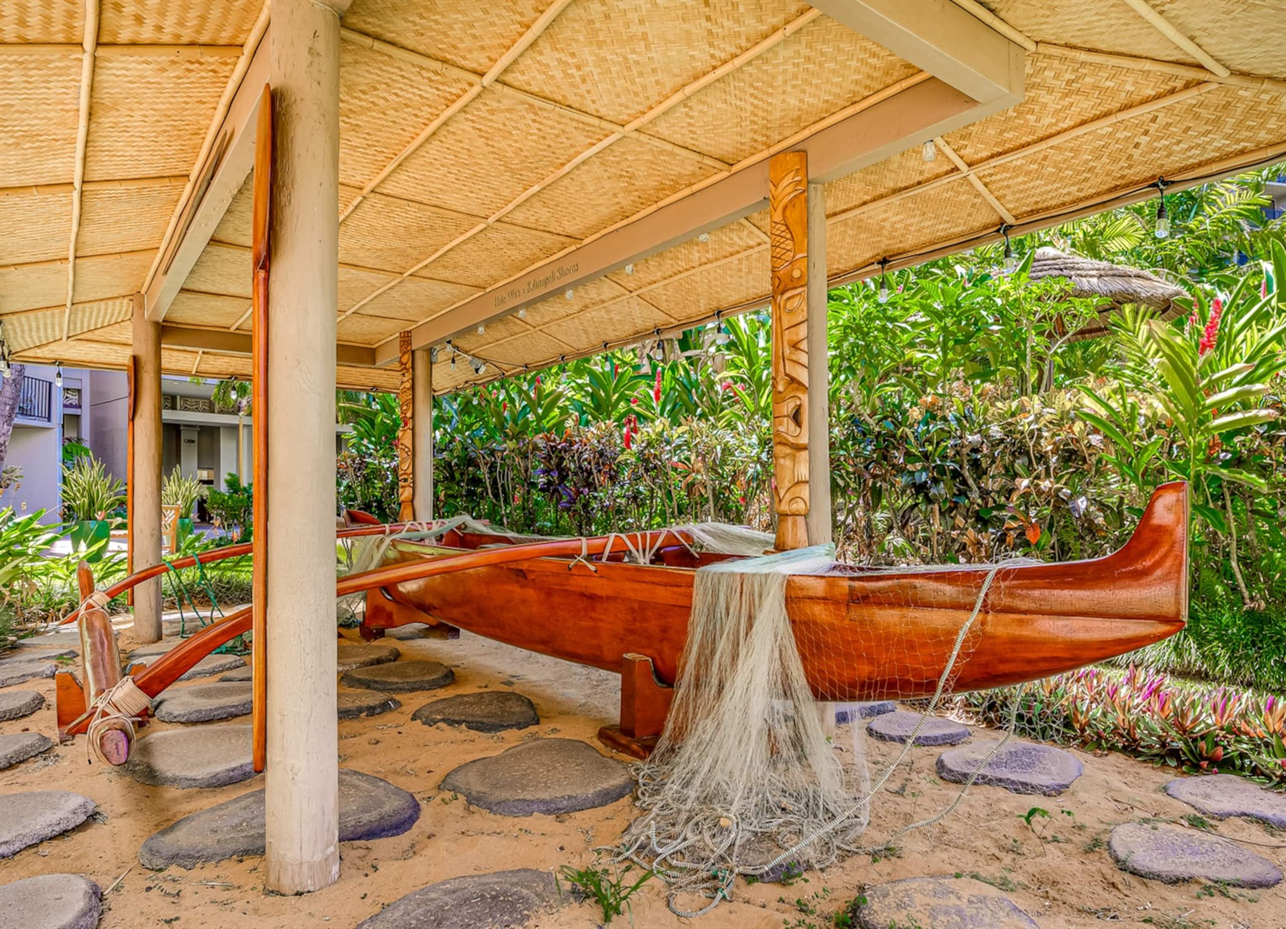 Condo in Lahaina · ★4.97 · 2 bedrooms · 4 beds · 2 baths - Image 45