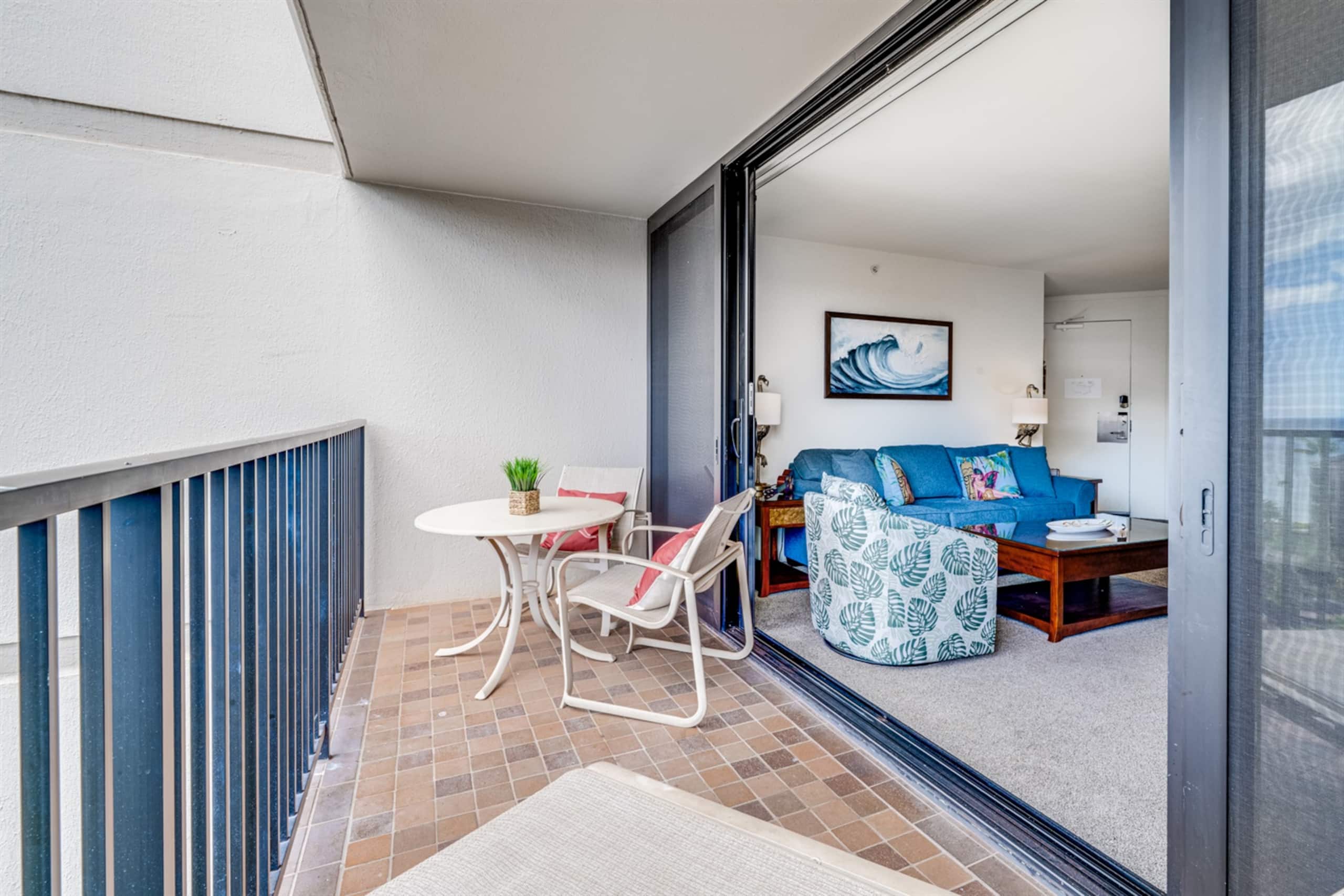Condo in Lahaina · ★4.97 · 2 bedrooms · 4 beds · 2 baths - Image 16