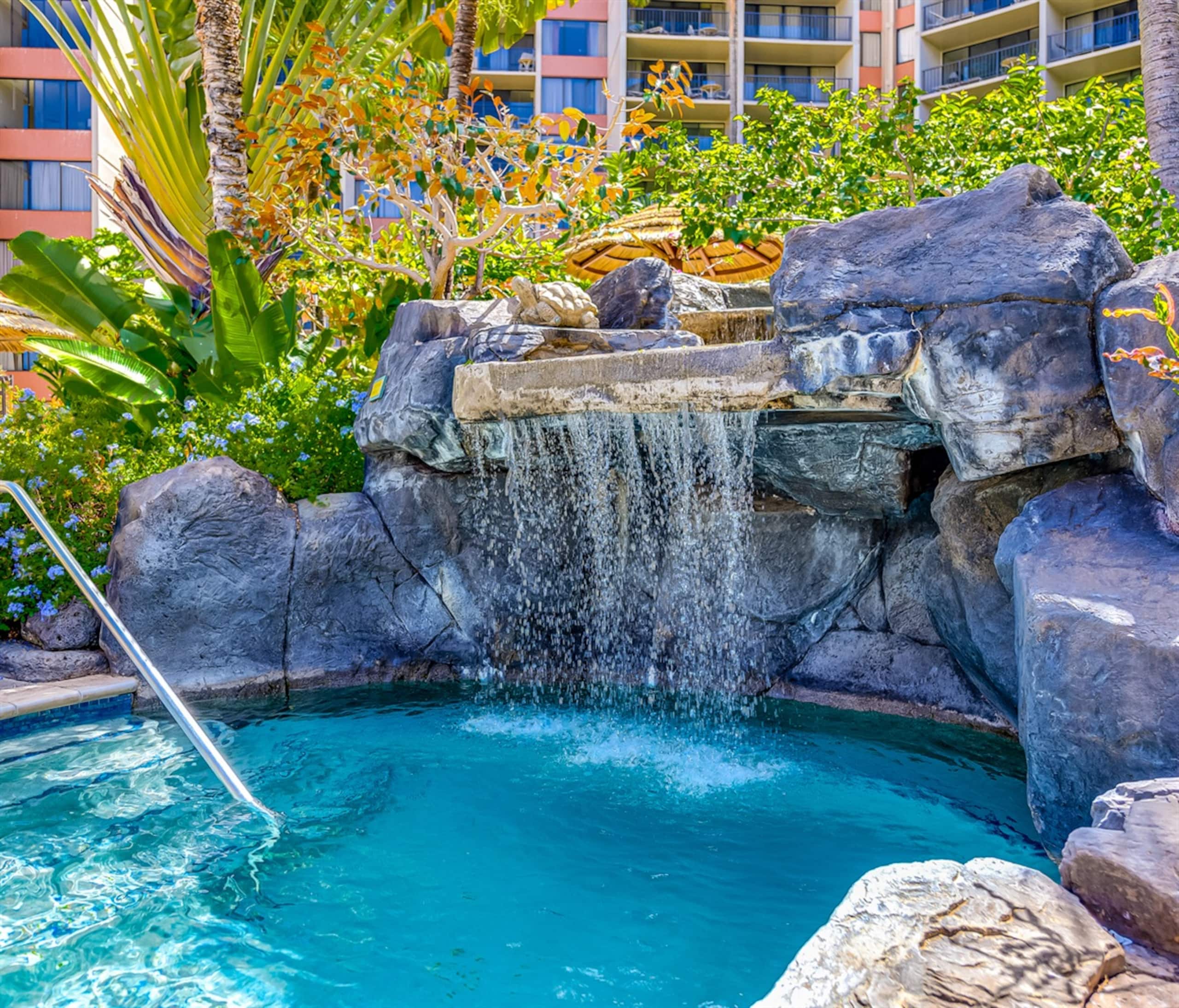 Condo in Lahaina · ★4.97 · 2 bedrooms · 4 beds · 2 baths - Image 6
