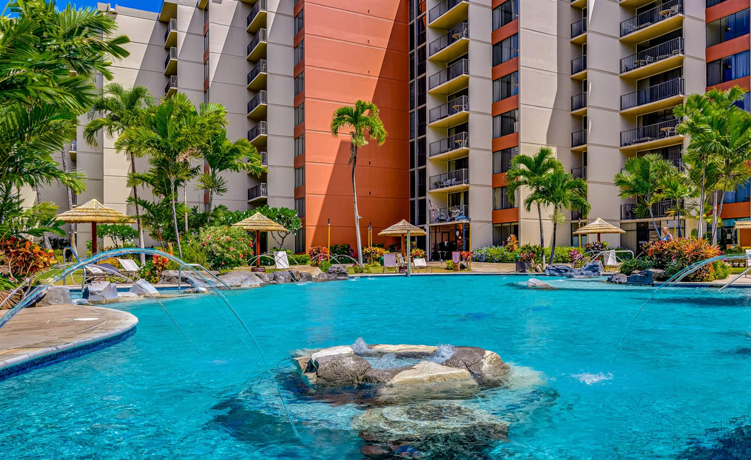 Condo in Lahaina · ★4.97 · 2 bedrooms · 4 beds · 2 baths - Image 41