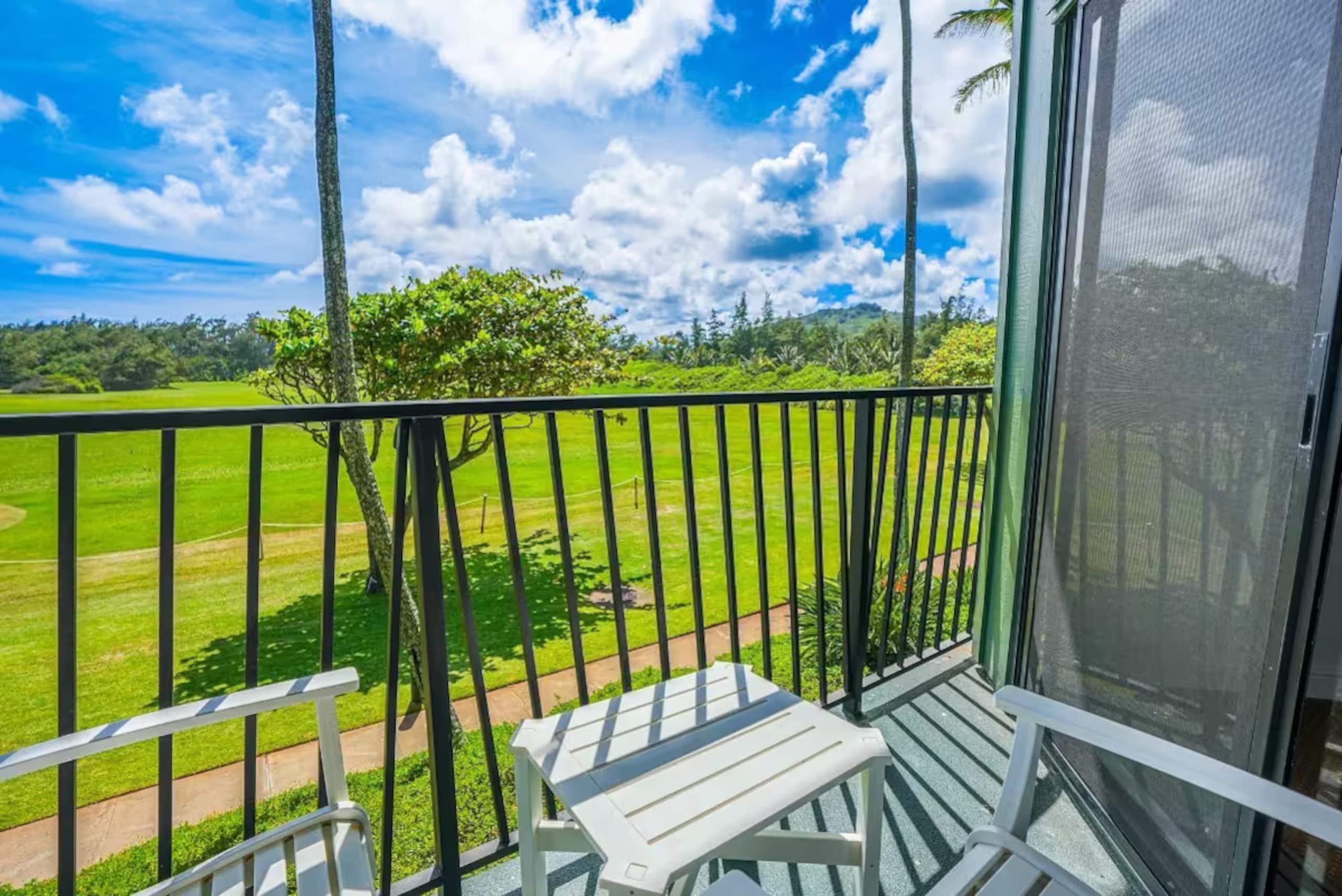 Condo in Lihue · ★4.25 · 1 bedroom · 1 bed · 1 bath - Image 13