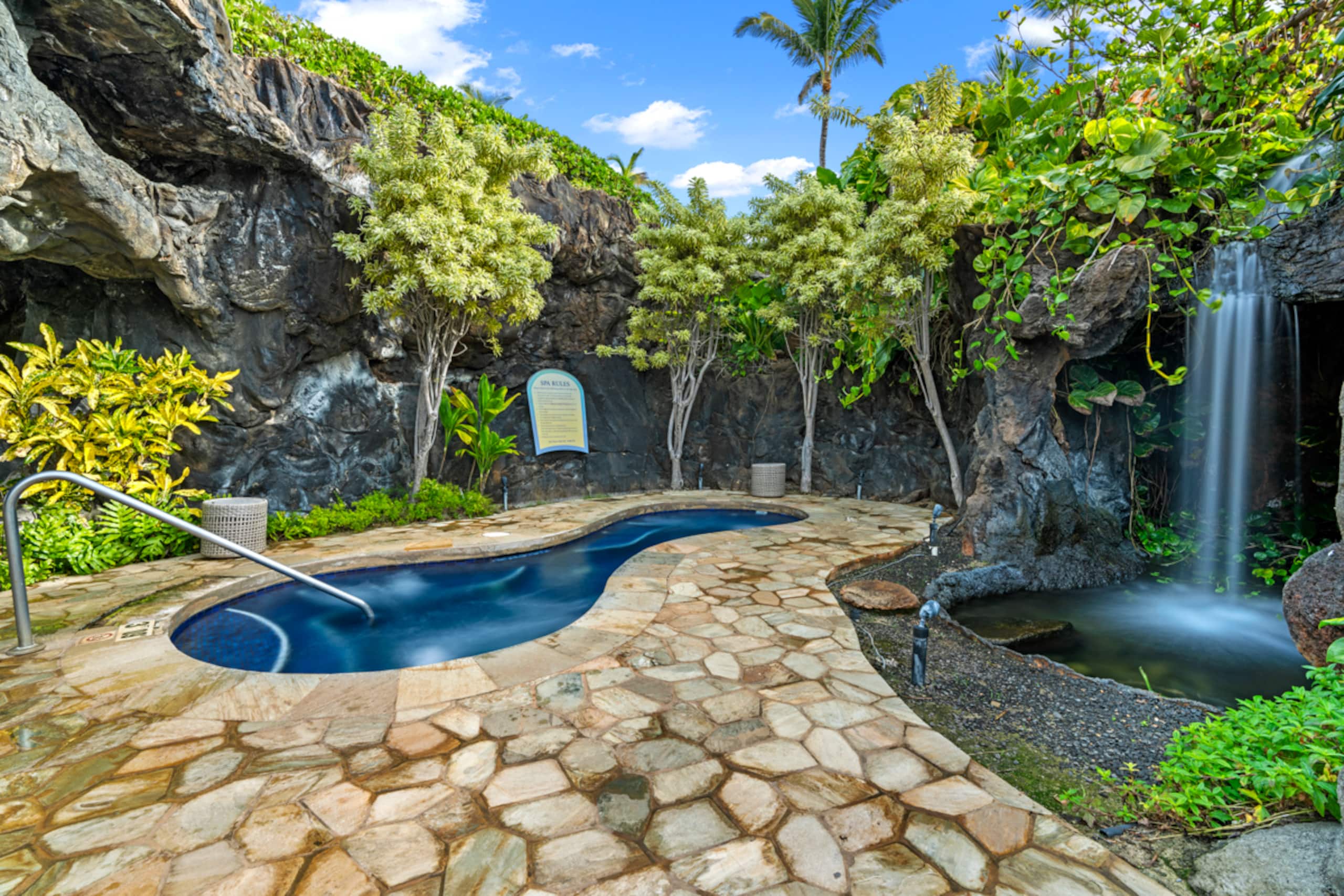 Condo in Lihue · ★4.25 · 1 bedroom · 1 bed · 1 bath - Image 32