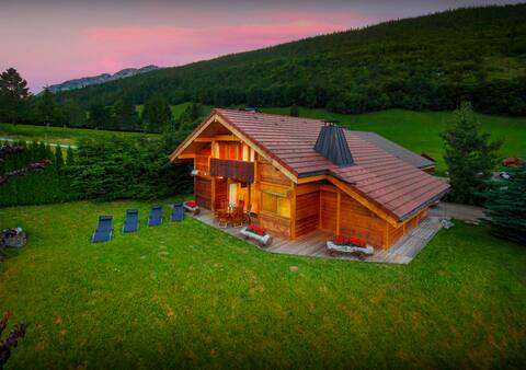 Alpine family stay for 10