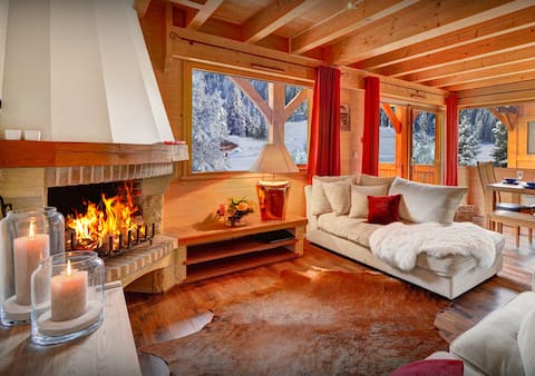 Breathtaking mountain holiday for 10