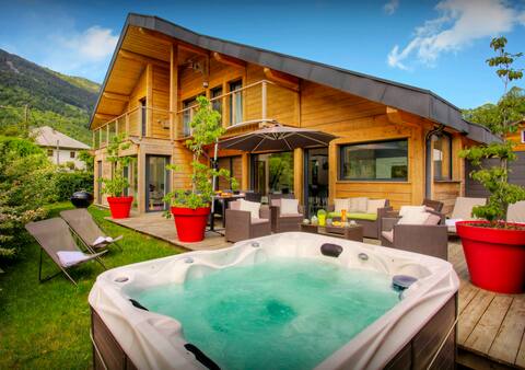 Enjoy the alpine life with a spa