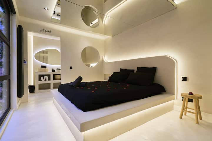 Love Room with whirlpool and sauna – Ô Diable Des Plaisirs