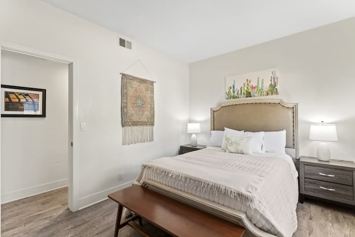 سرير حجم وسط