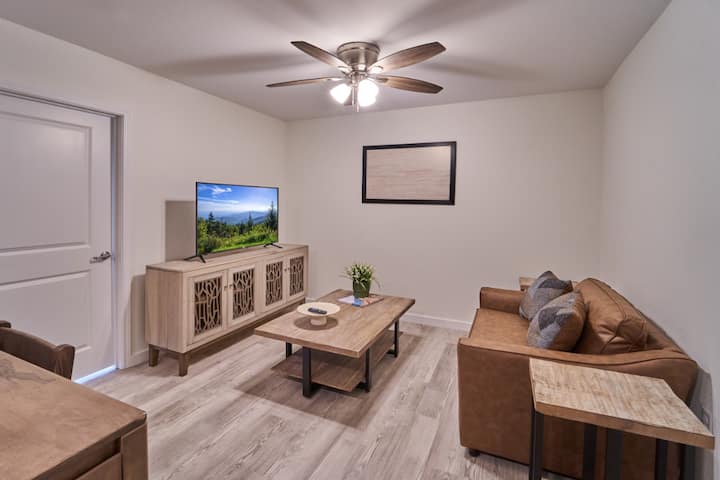 Ruby 310: 1bd | Great Location + Shared Amenities! - Pigeon Forge, TN