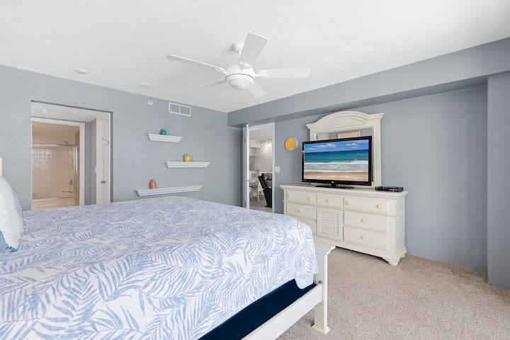 King Ensuite საძინებელი აივნით