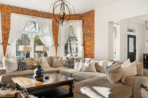 Top Airbnb: Relaxing Family Getaway | Games & Outdoor Patio in Near East
