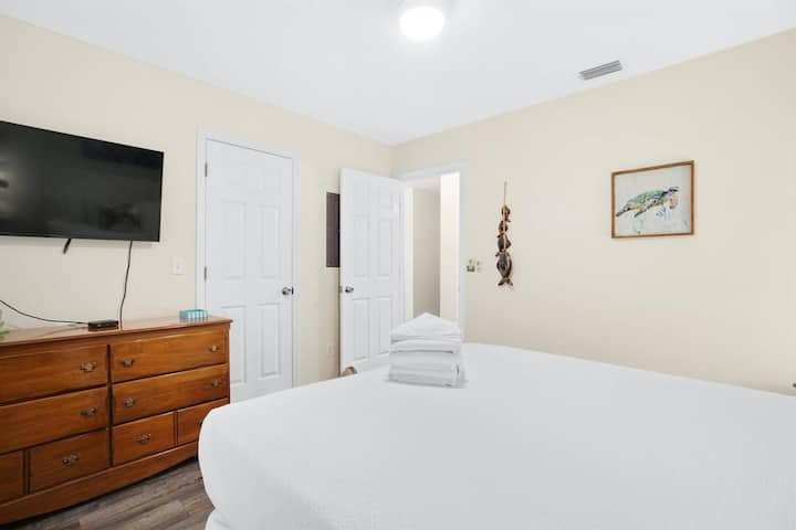 Spavaća soba s bračnim krevetom