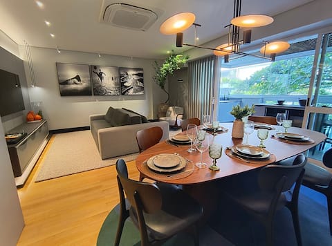 Top Airbnb: Leblon Stilo, one block from the beach, bars and restaurants em Rio De Janeiro