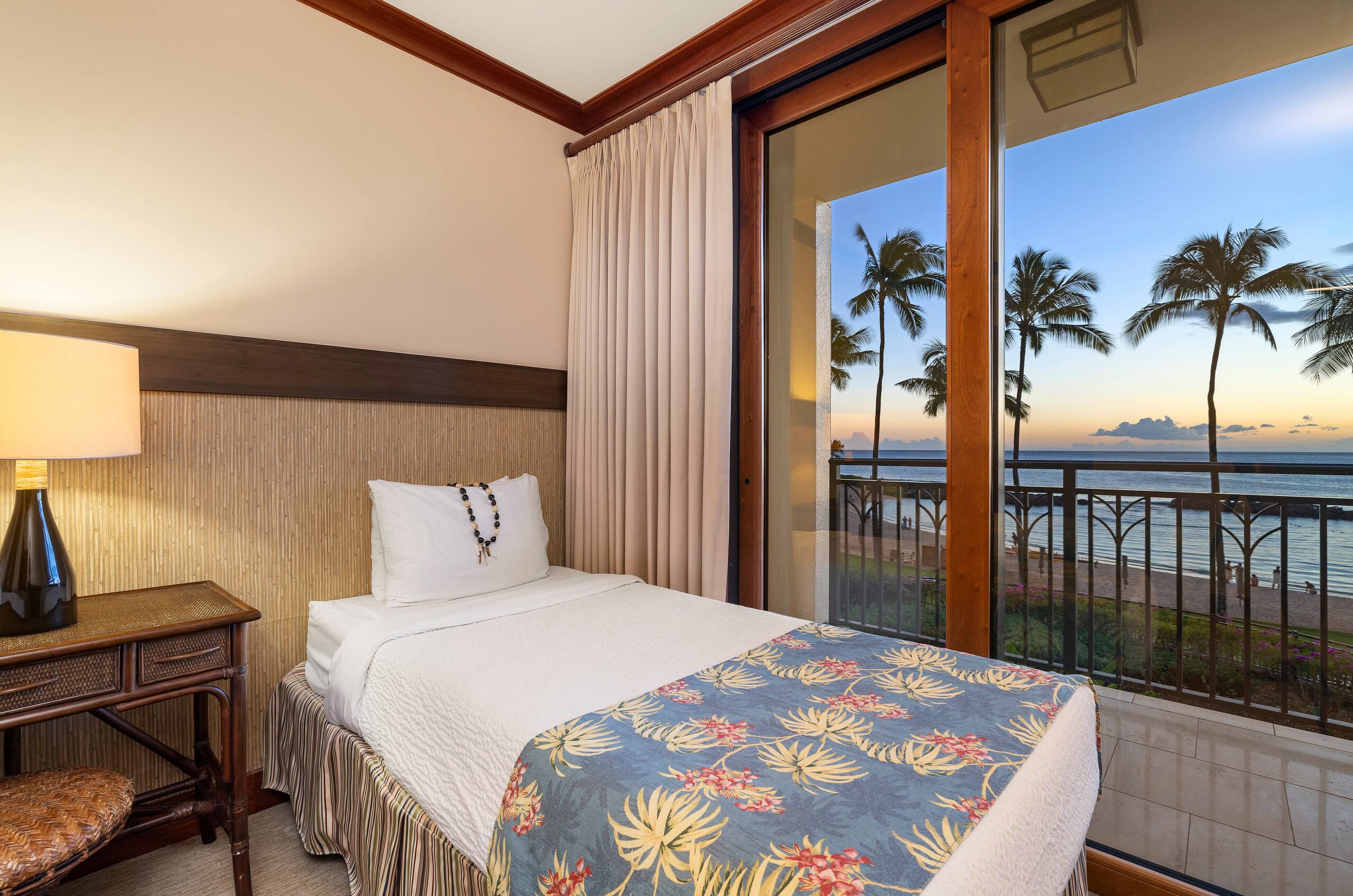 Oceanfront 2BR Villa with Lagoon Views - Image 15