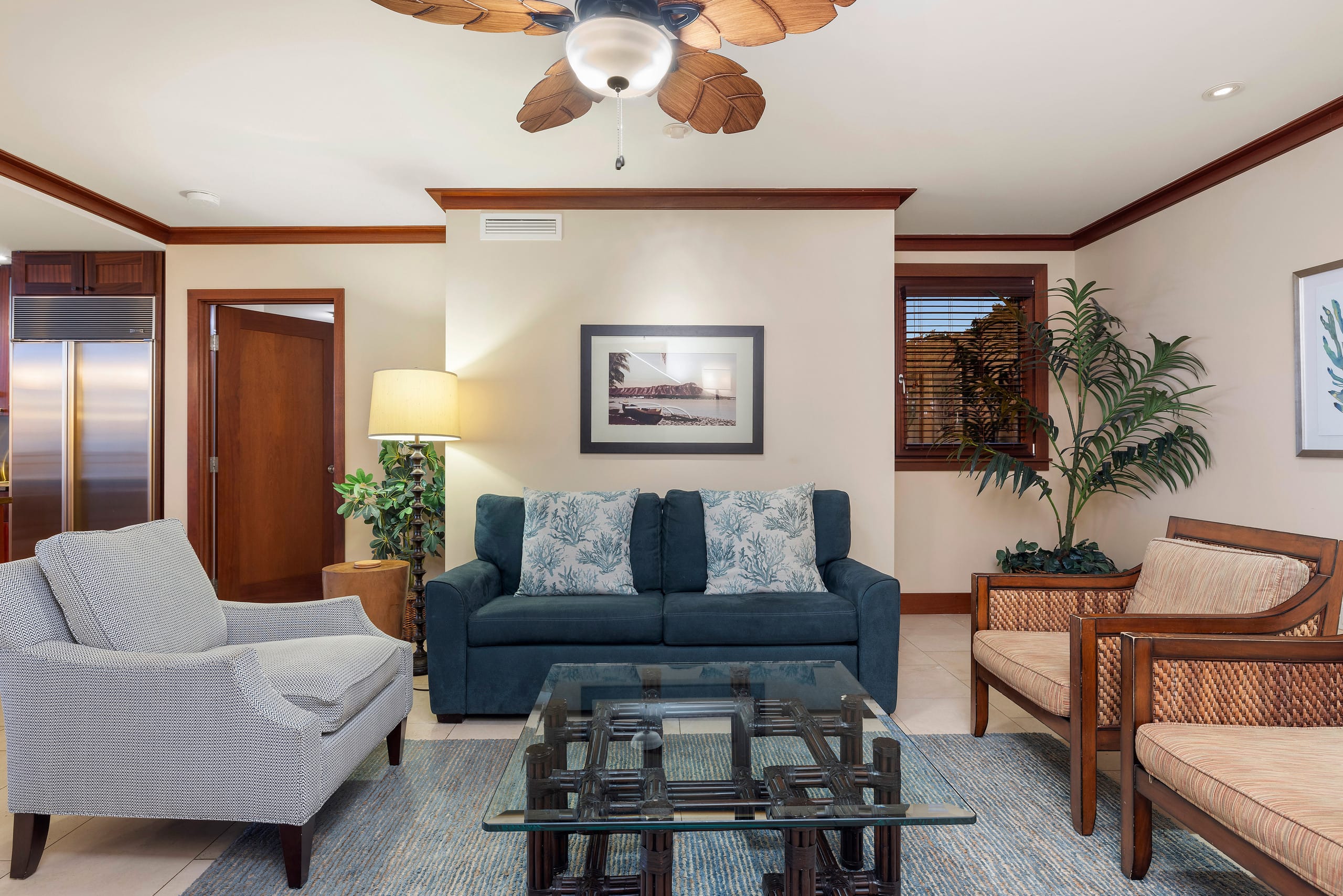 Oceanfront 2BR Villa with Lagoon Views - Image 8
