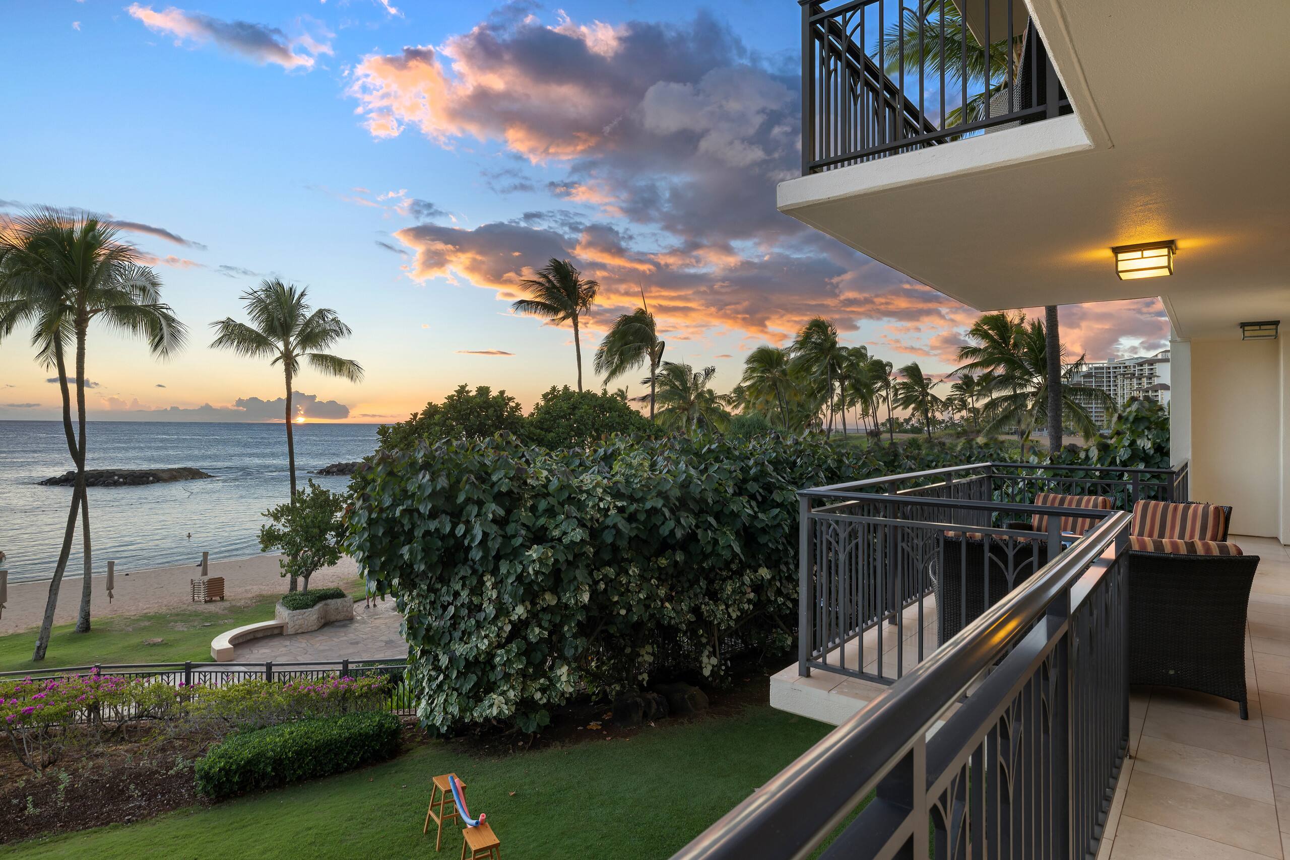 Oceanfront 2BR Villa with Lagoon Views - Image 6