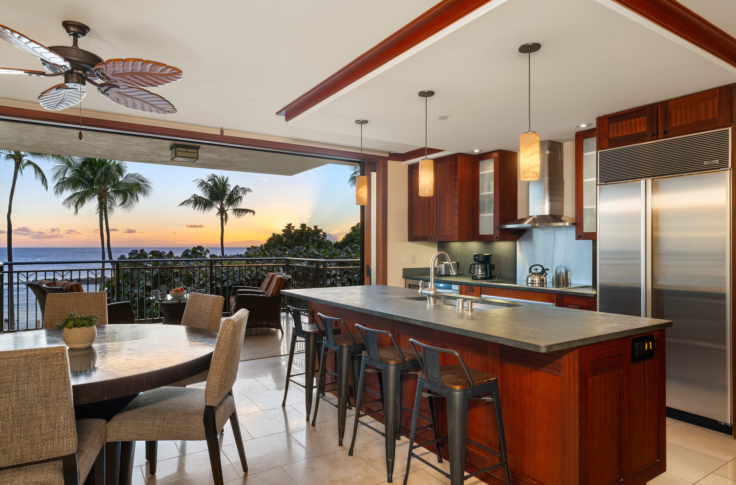 Oceanfront 2BR Villa with Lagoon Views - Image 4
