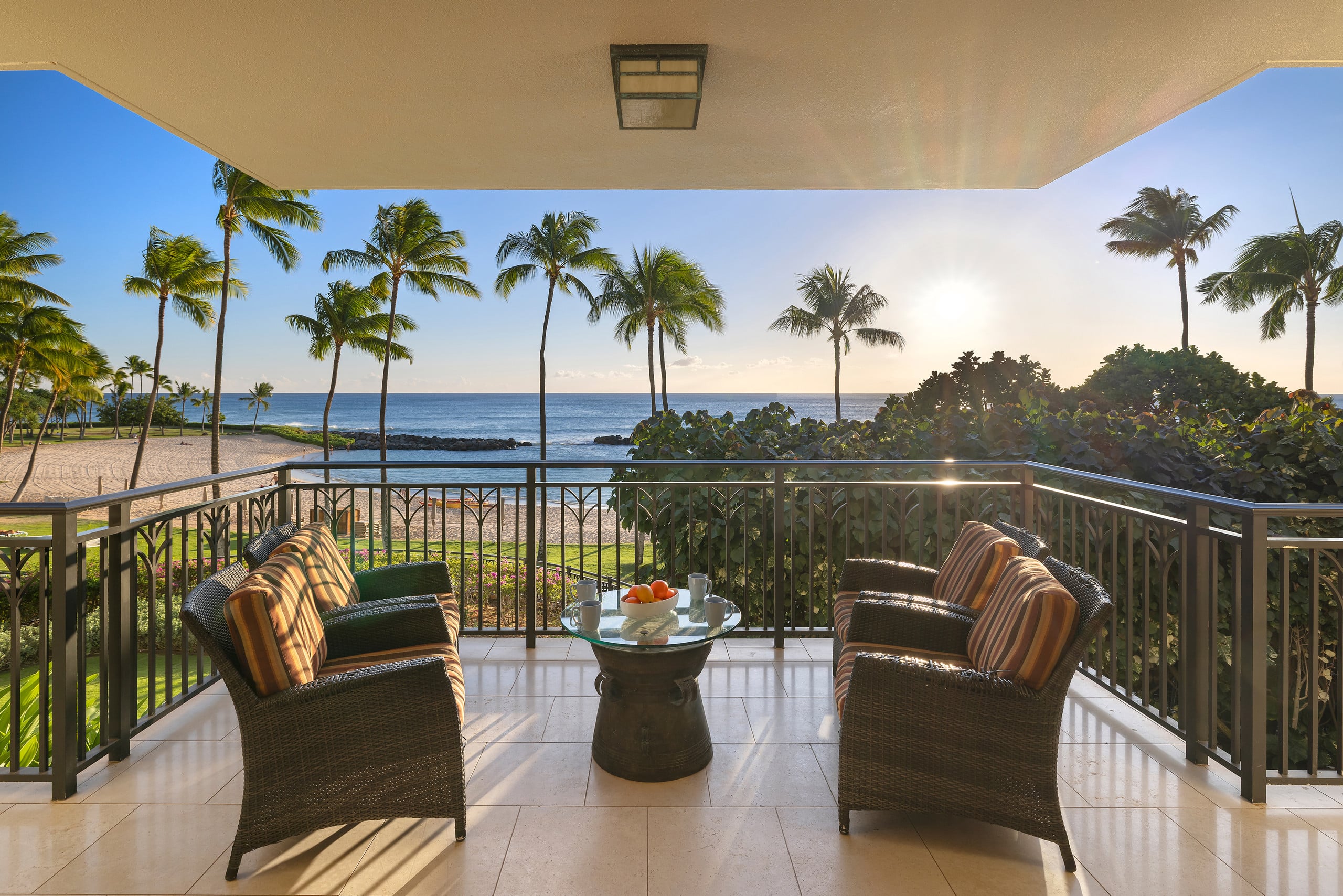 Oceanfront 2BR Villa with Lagoon Views - Image 1