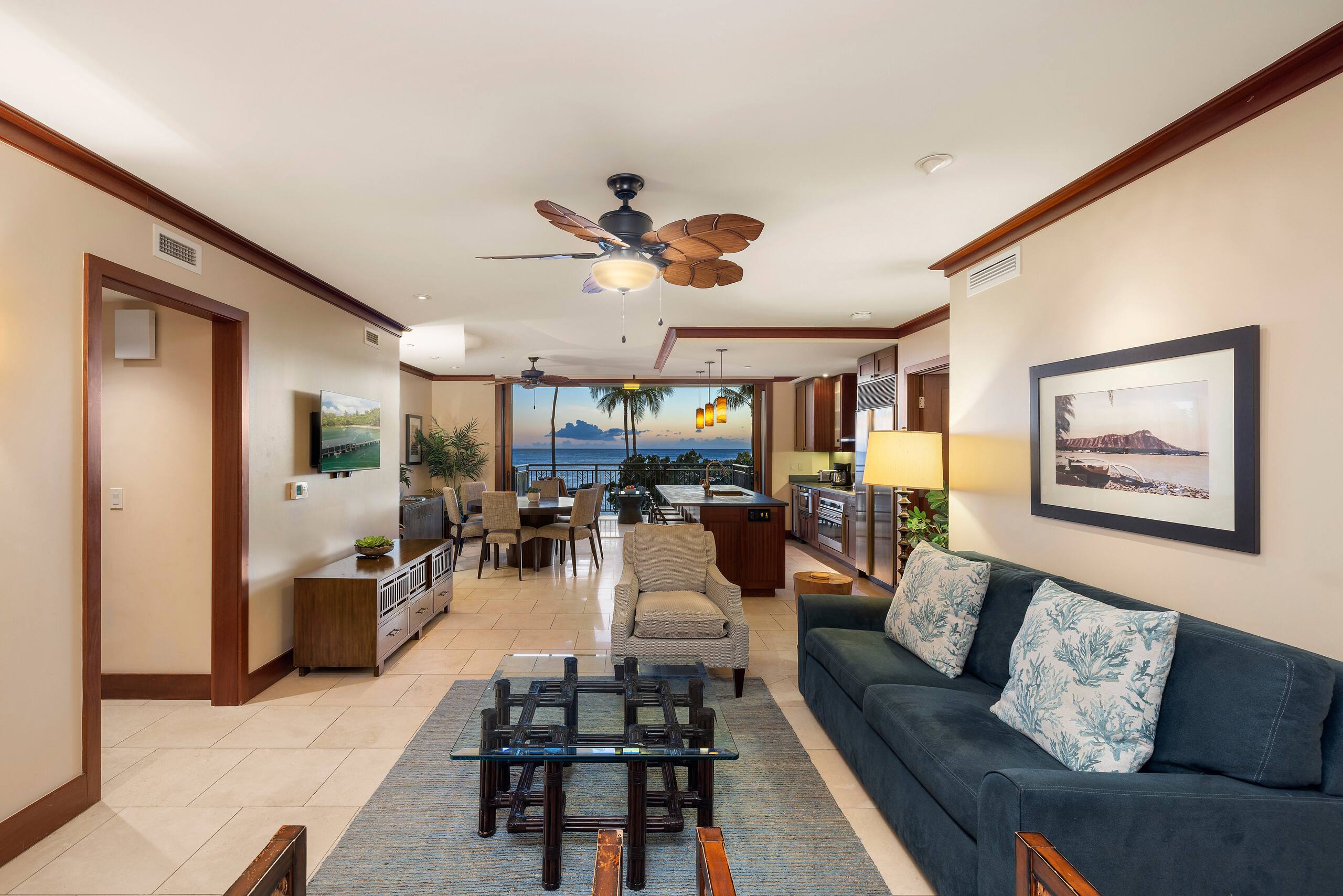 Oceanfront 2BR Villa with Lagoon Views - Image 9