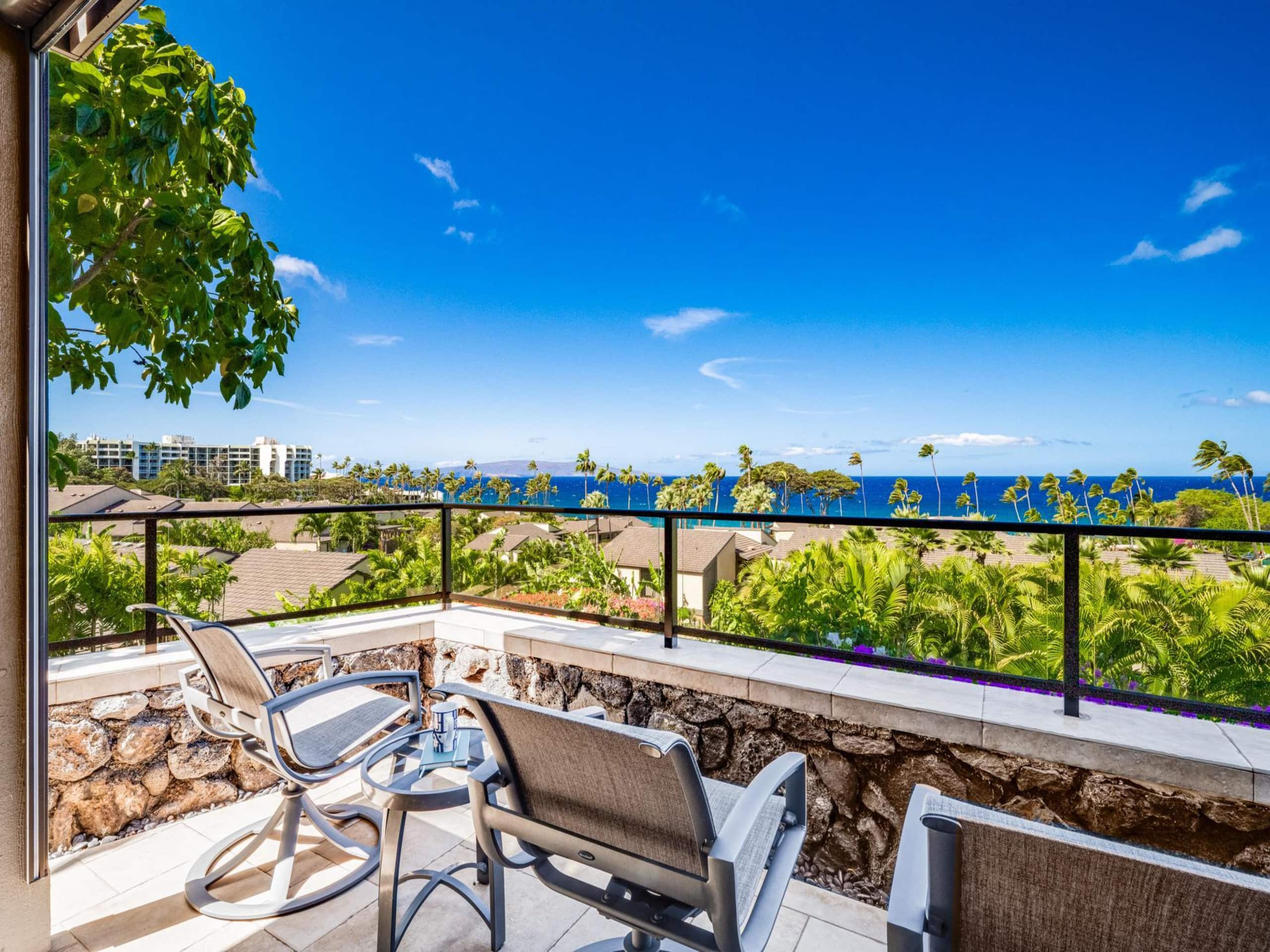 Condo in Wailea · ★4.88 · 2 bedrooms · 2 beds · 2 baths - Image 10