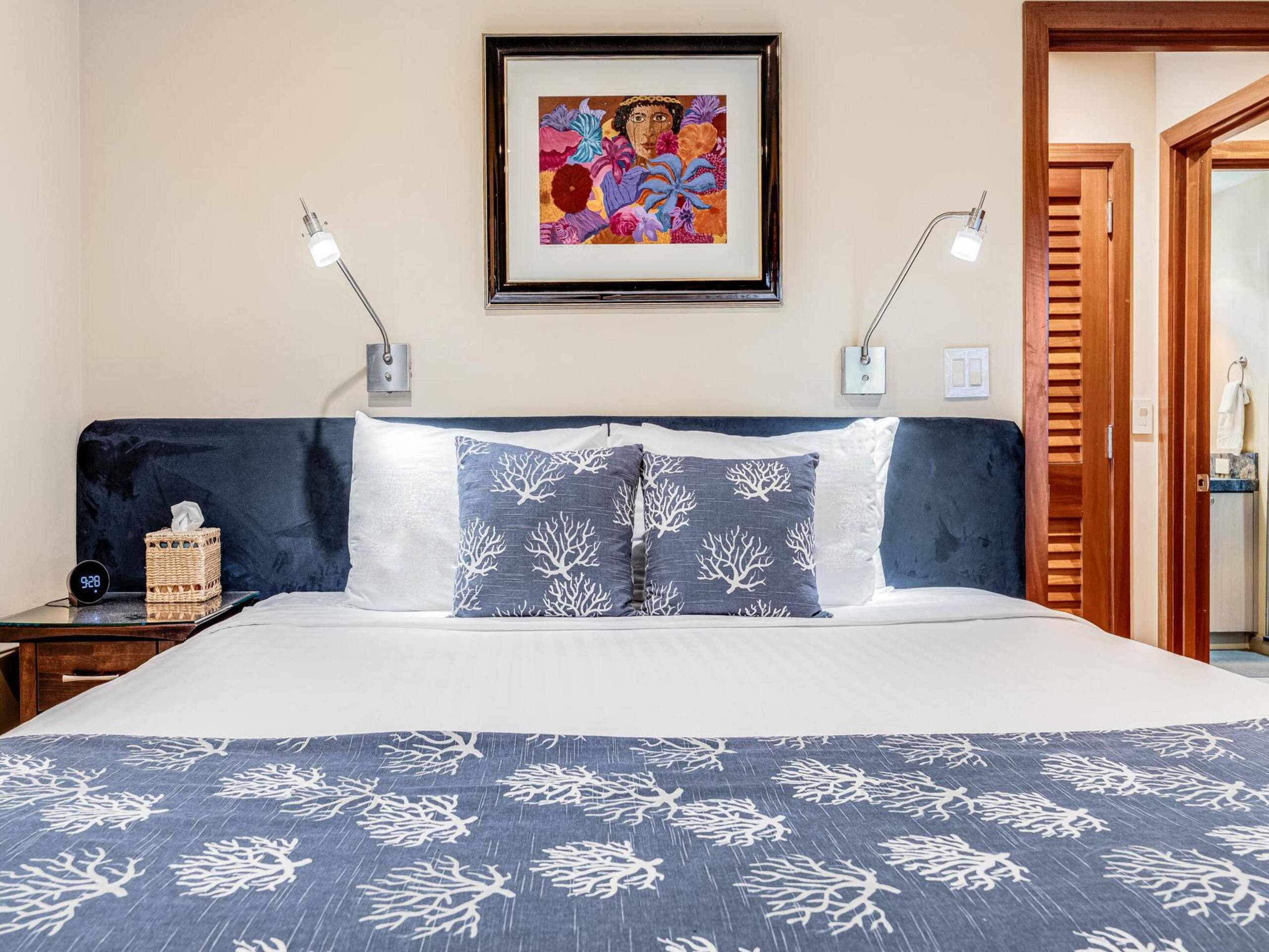 Condo in Wailea · ★4.88 · 2 bedrooms · 2 beds · 2 baths - Image 24