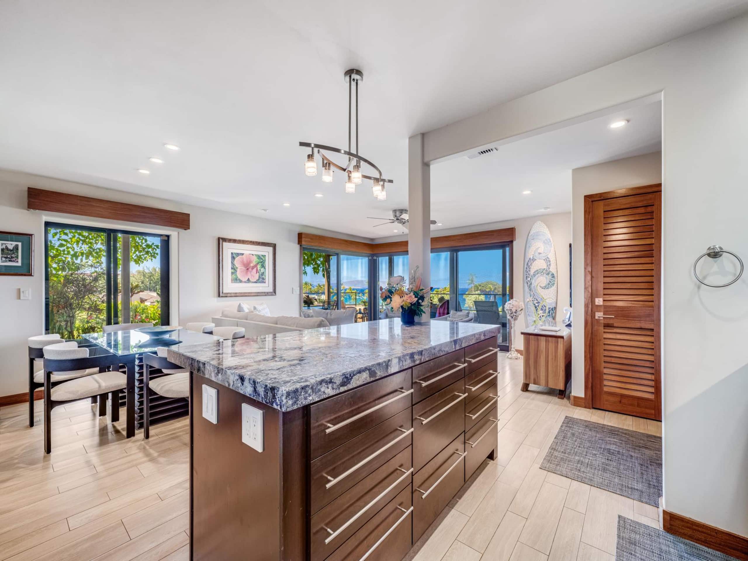 Condo in Wailea · ★4.88 · 2 bedrooms · 2 beds · 2 baths - Image 16