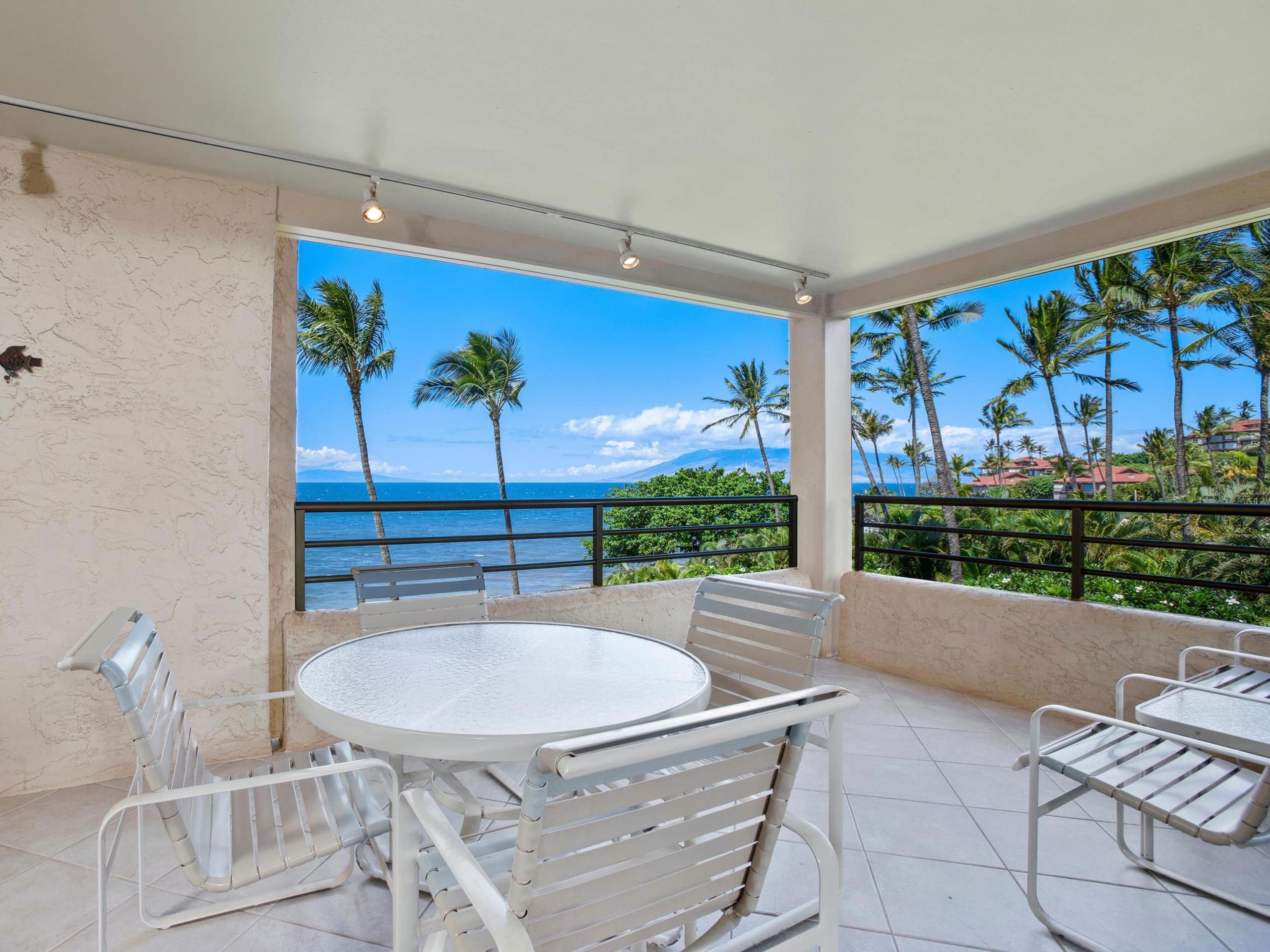 Condo in Wailea · ★4.5 · 2 bedrooms · 4 beds · 2 baths - Image 10