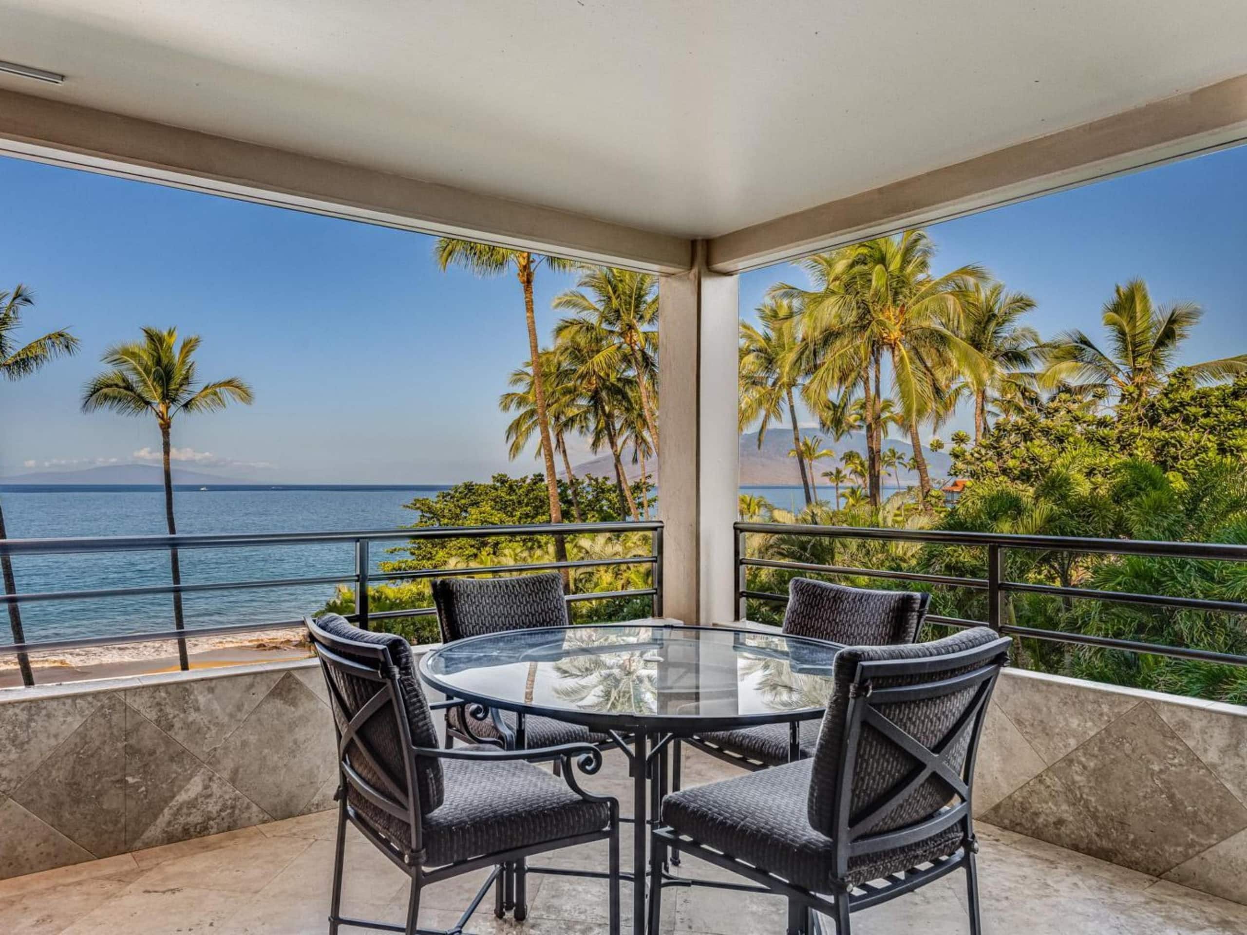 Condo in Wailea · ★4.88 · 2 bedrooms · 3 beds · 2 baths - Image 2