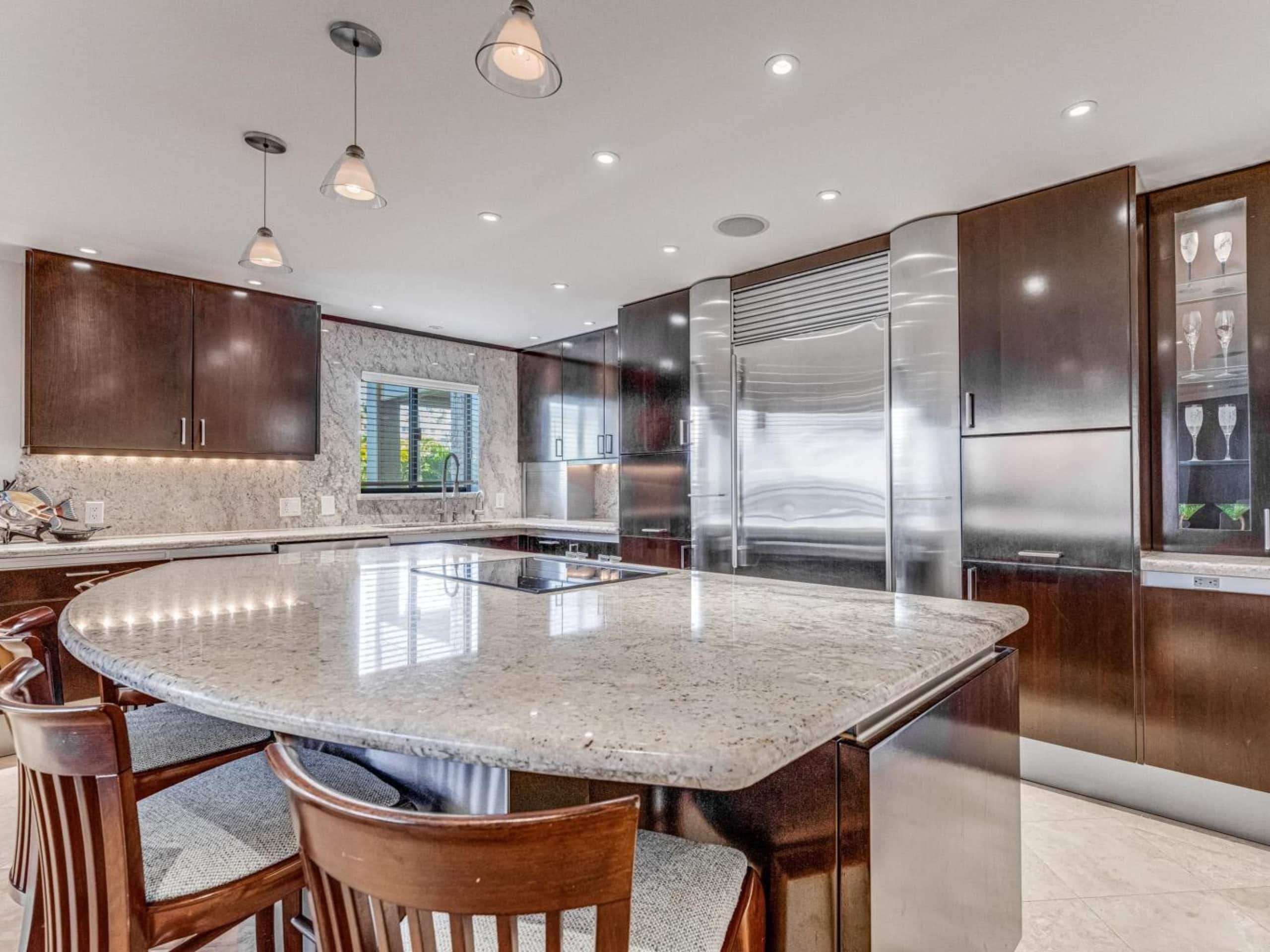 Condo in Wailea · ★4.88 · 2 bedrooms · 3 beds · 2 baths - Image 12