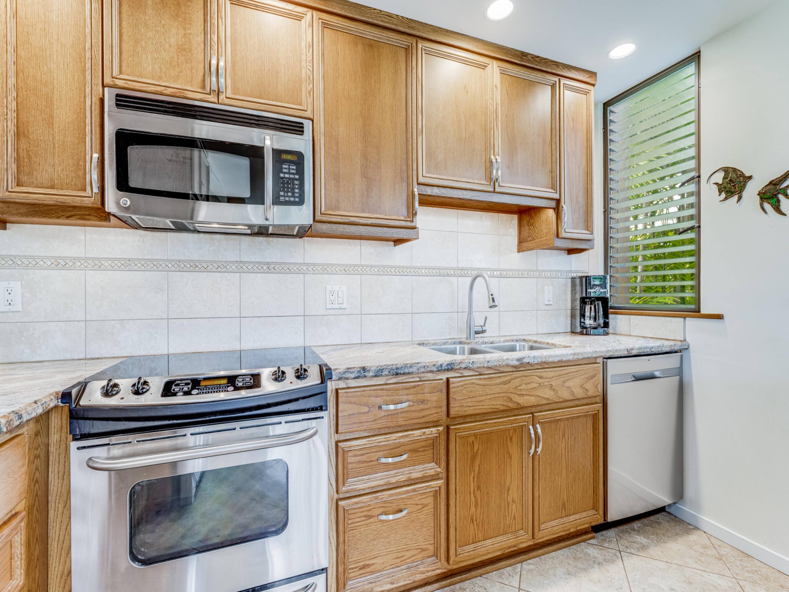 Condo in Wailea · ★5.0 · 2 bedrooms · 4 beds · 2 baths - Image 13
