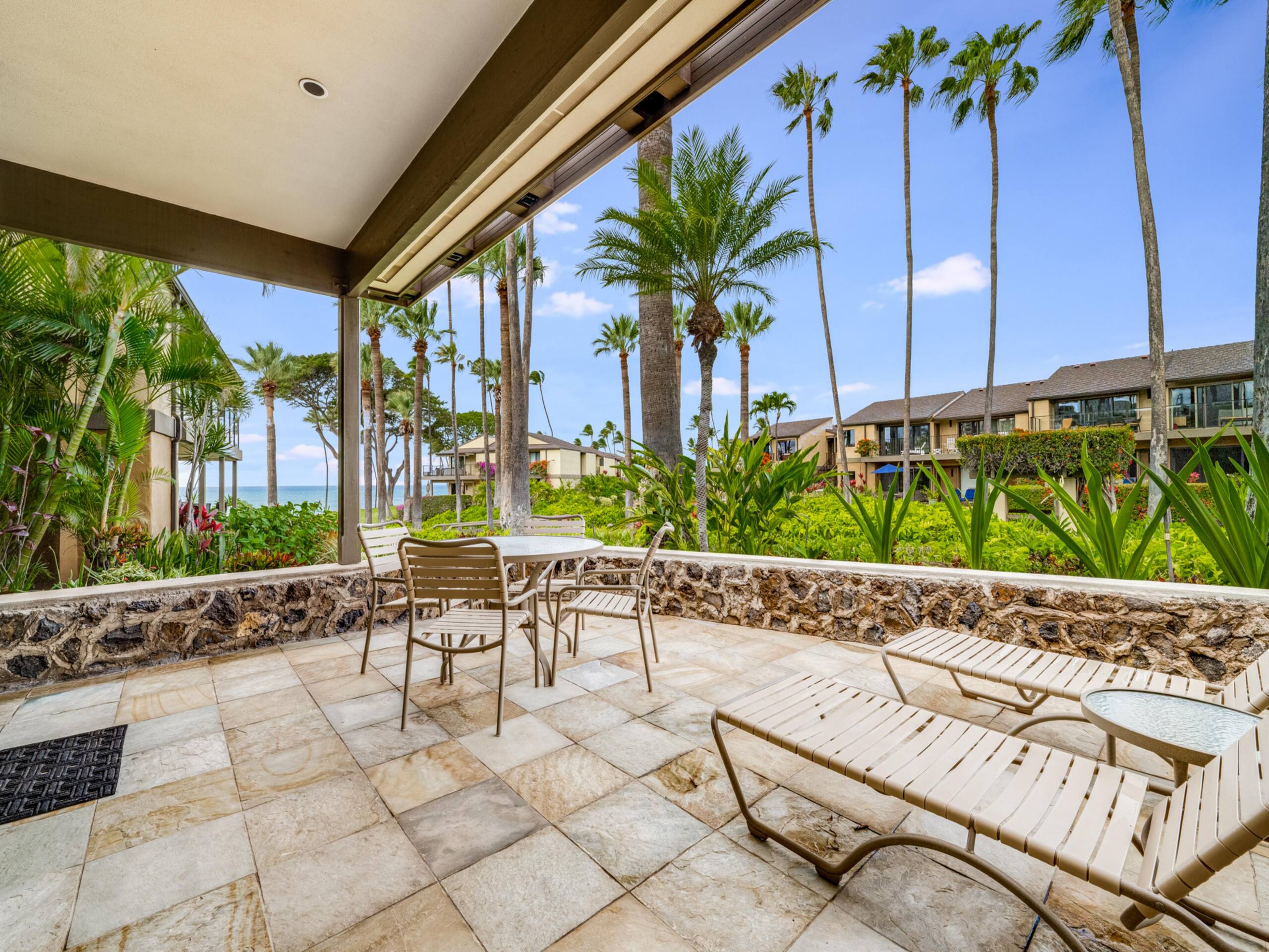 Condo in Wailea · ★5.0 · 2 bedrooms · 4 beds · 2 baths - Image 2