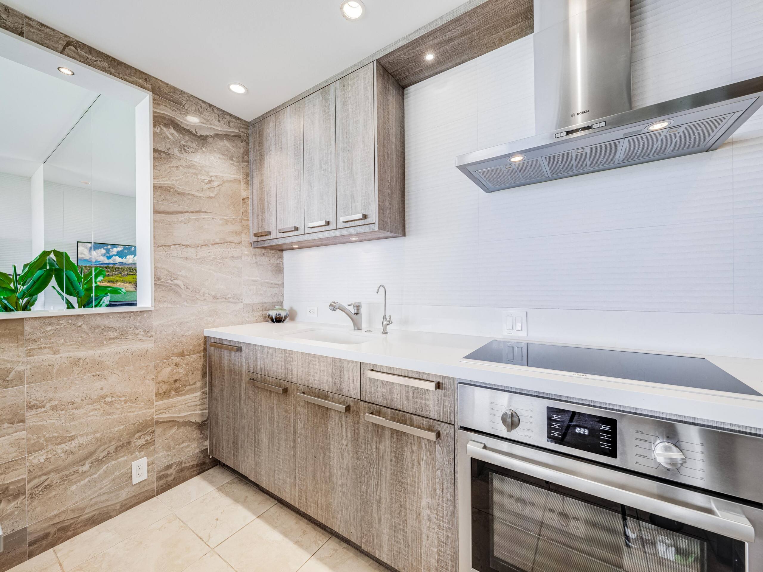 Condo in Wailea · ★5.0 · 2 bedrooms · 3 beds · 2 baths - Image 13