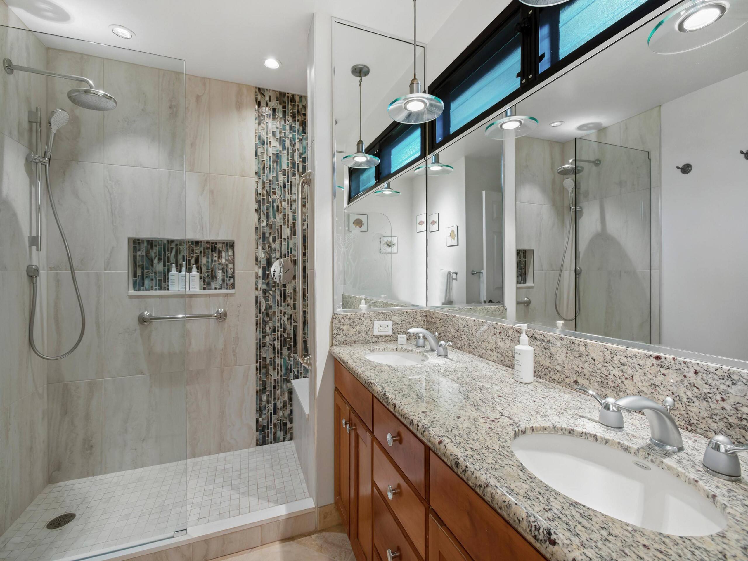 Condo in Wailea · ★5.0 · 2 bedrooms · 4 beds · 2 baths - Image 25