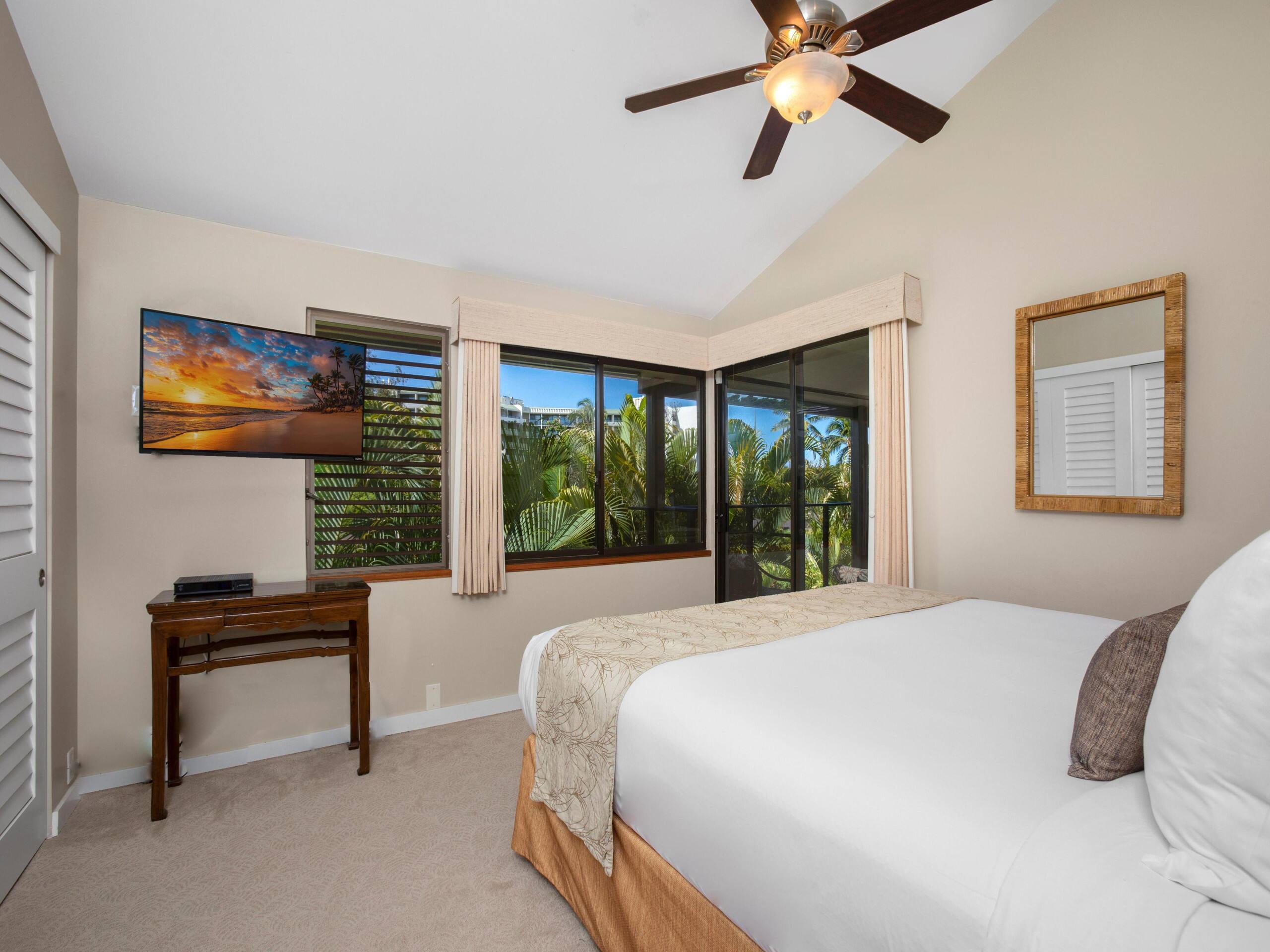 Condo in Wailea · ★4.71 · 2 bedrooms · 2 beds · 2 baths - Image 17