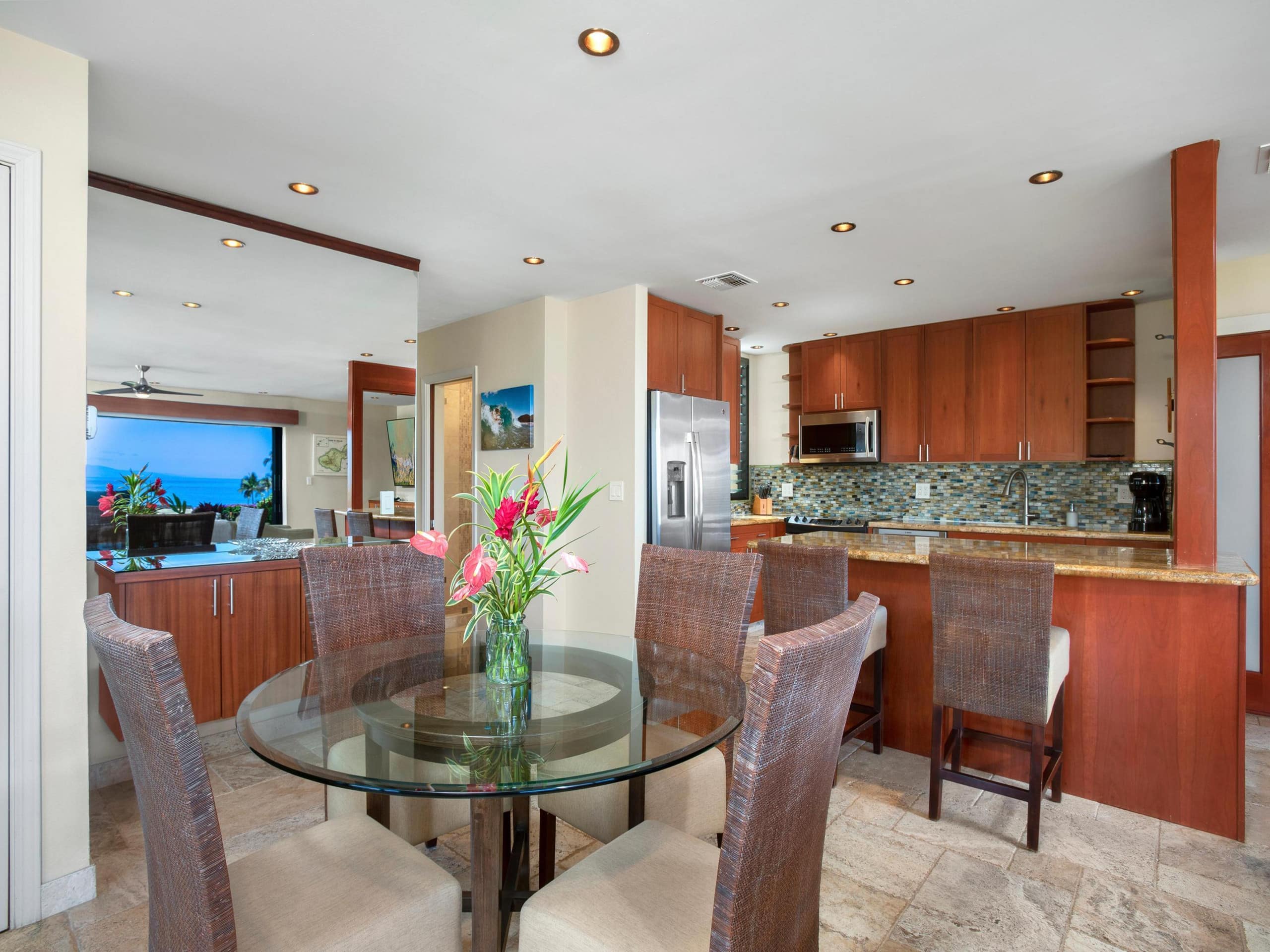 Condo in Wailea · ★5.0 · 2 bedrooms · 4 beds · 2 baths - Image 3