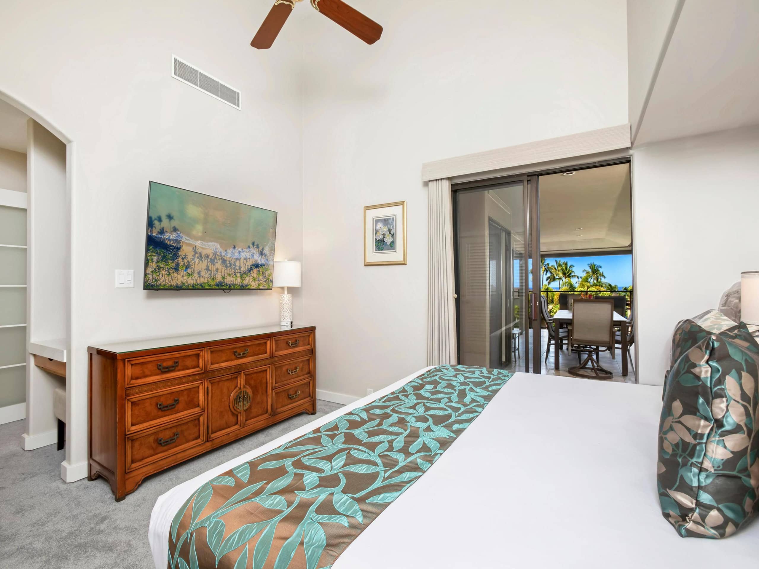 Condo in Wailea · ★4.92 · 1 bedroom · 3 beds · 2 baths - Image 17