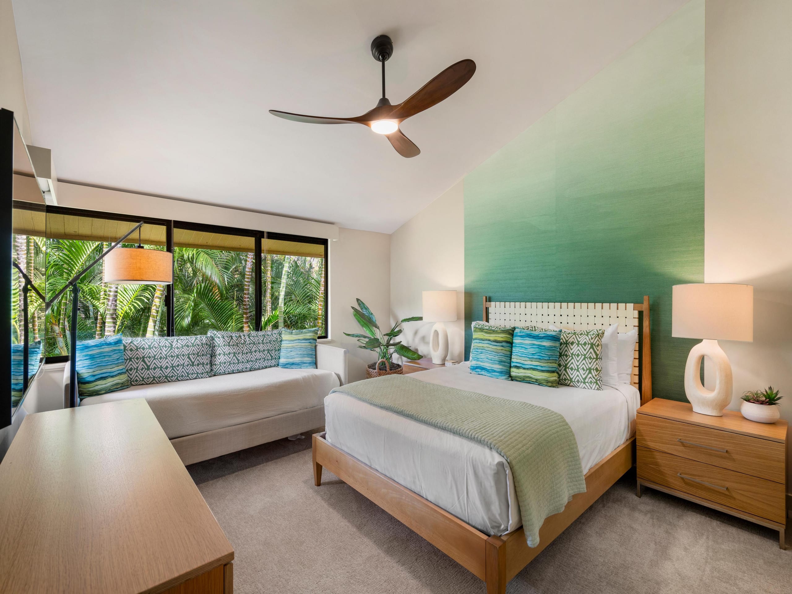 Condo in Wailea · ★4.95 · 2 bedrooms · 3 beds · 2 baths - Image 15