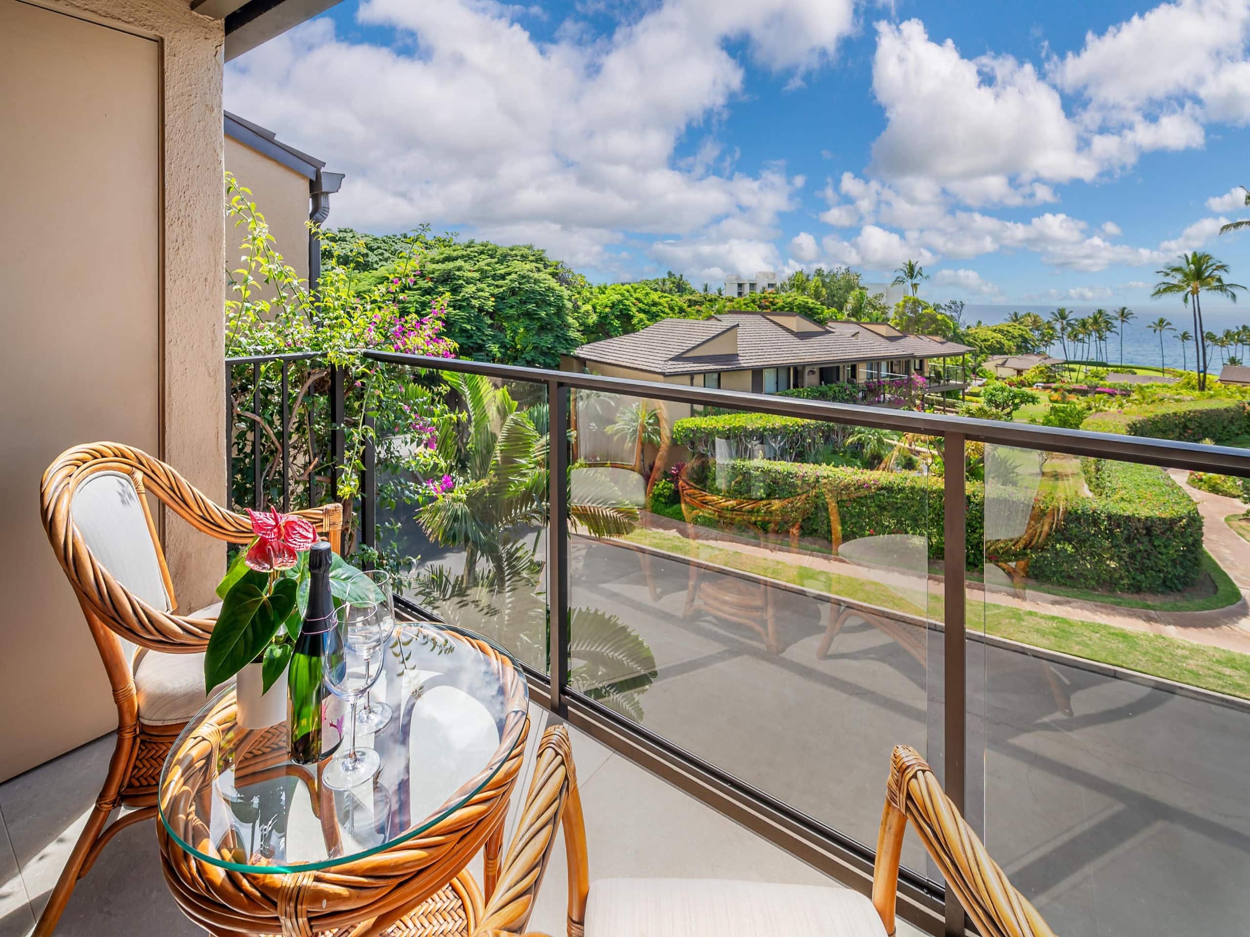 Condo in Wailea · ★4.95 · 2 bedrooms · 3 beds · 2 baths - Image 13