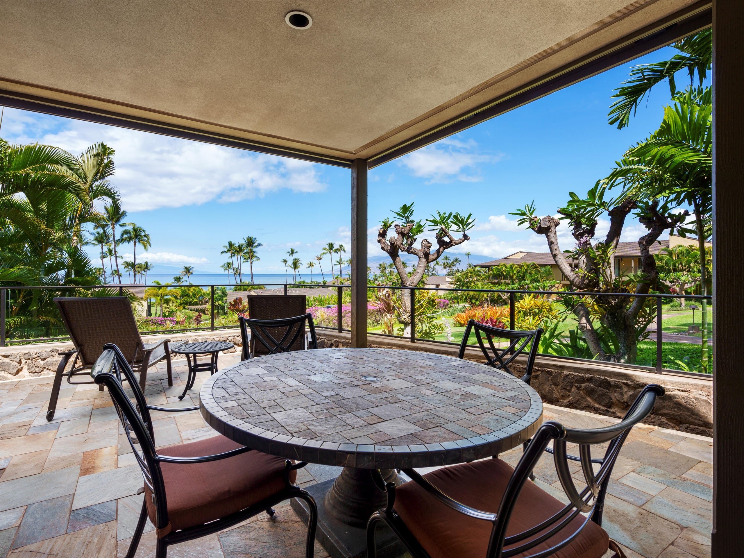 Condo in Wailea · ★5.0 · 1 bedroom · 2 beds · 2 baths - Image 9