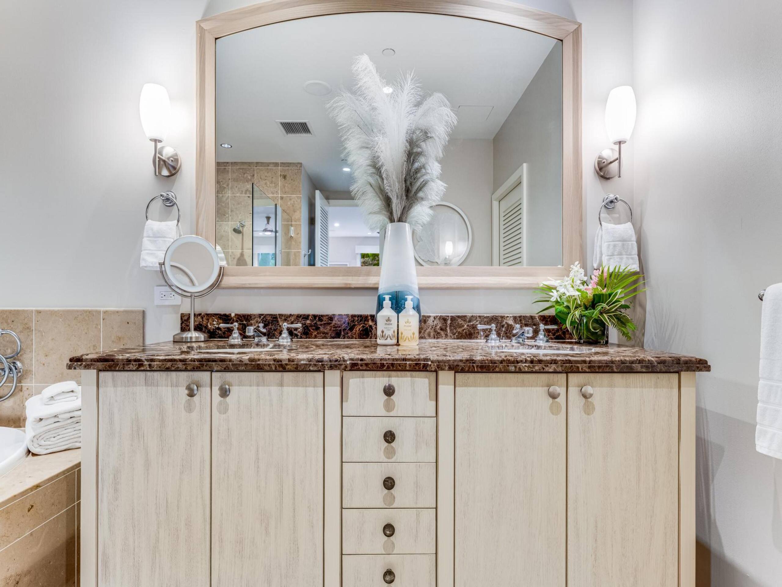 Condo in Kihei · ★5.0 · 2 bedrooms · 4 beds · 2 baths - Image 19