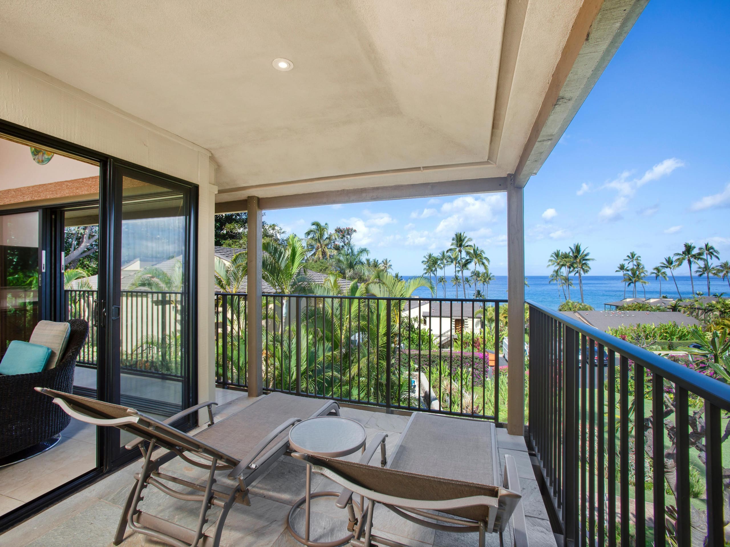 Condo in Wailea · ★5.0 · 1 bedroom · 2 beds · 2 baths - Image 1