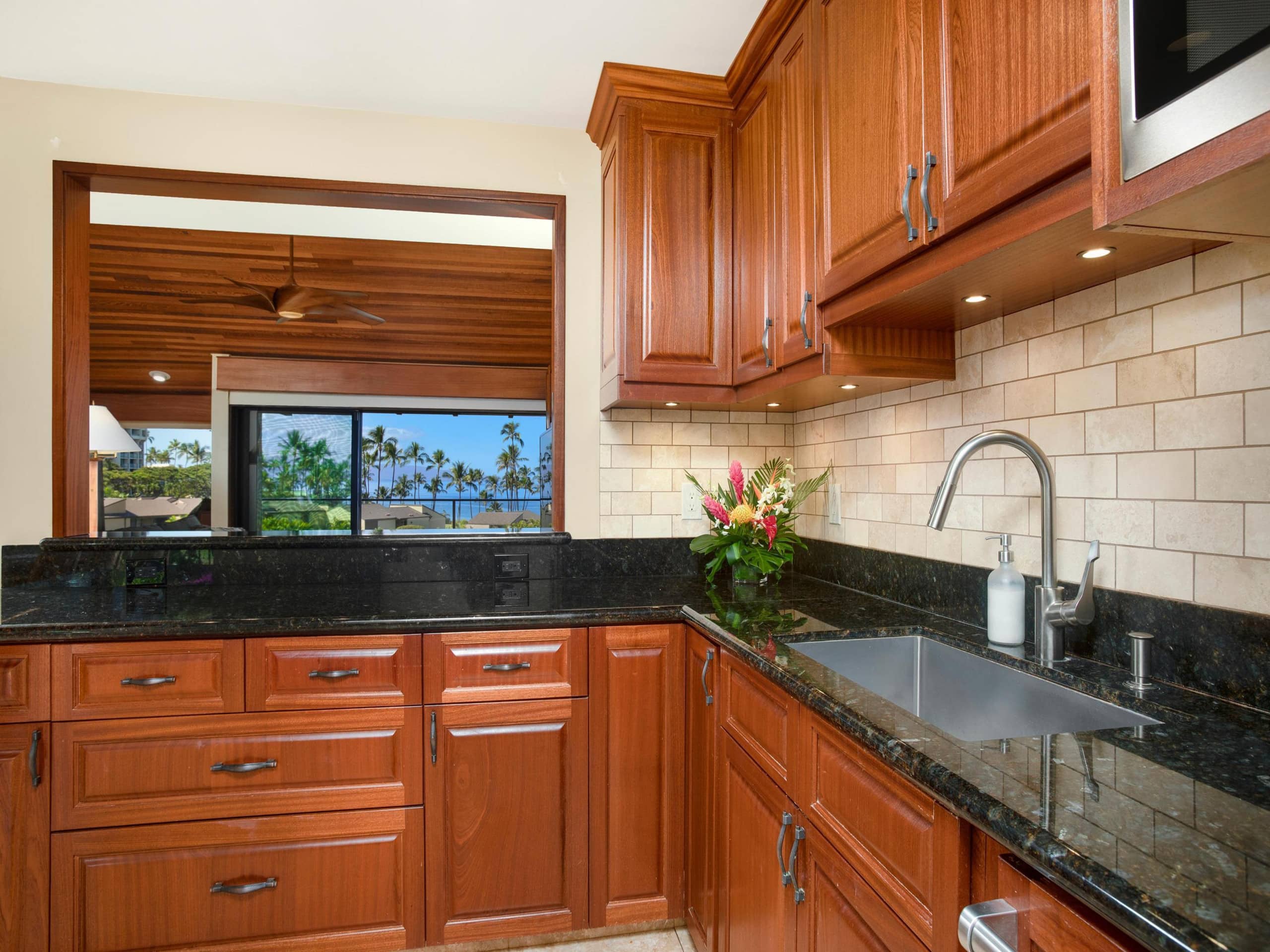 Condo in Wailea · ★5.0 · 3 bedrooms · 5 beds · 2 baths - Image 4