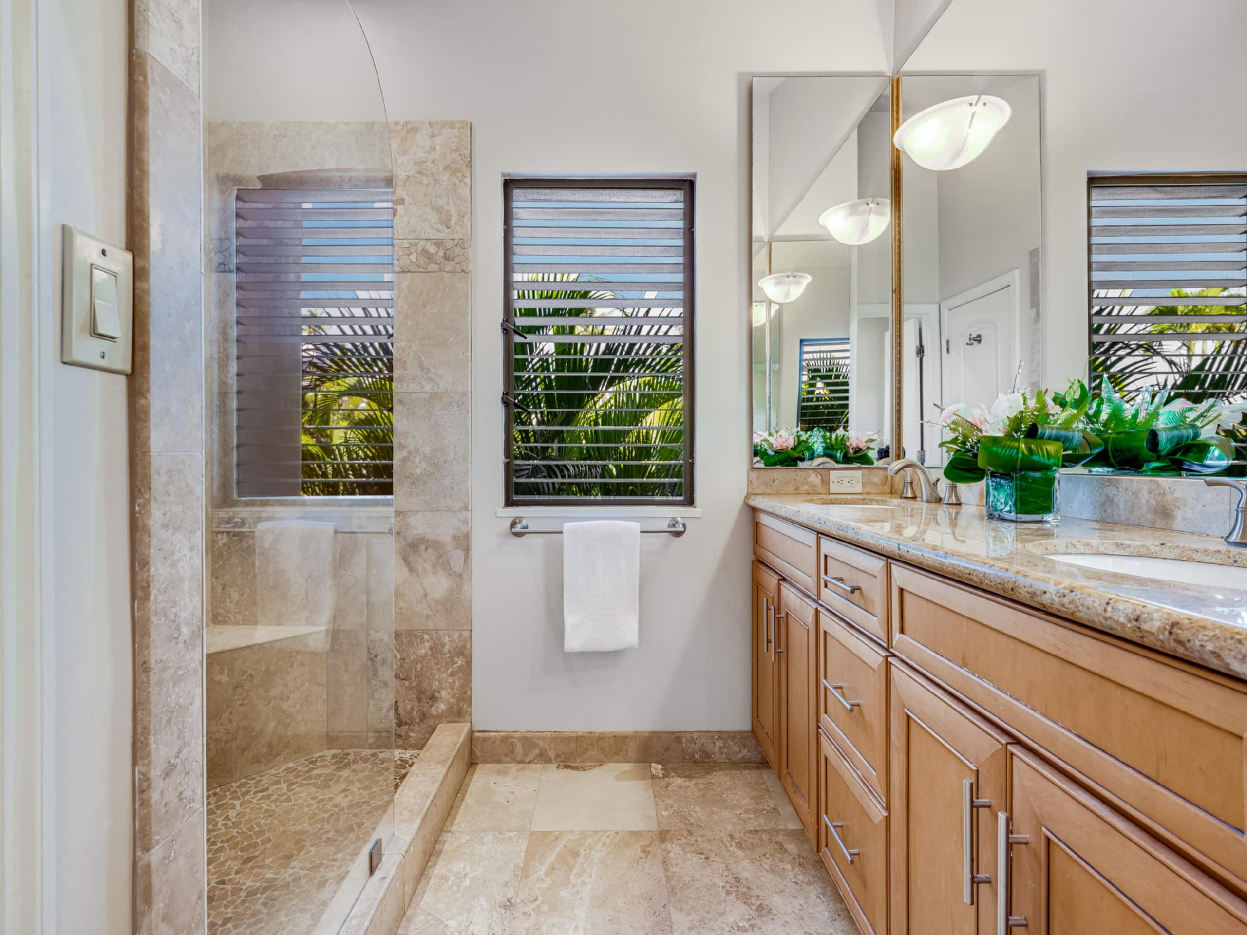 Condo in Wailea · ★5.0 · 1 bedroom · 2 beds · 1 bath - Image 20