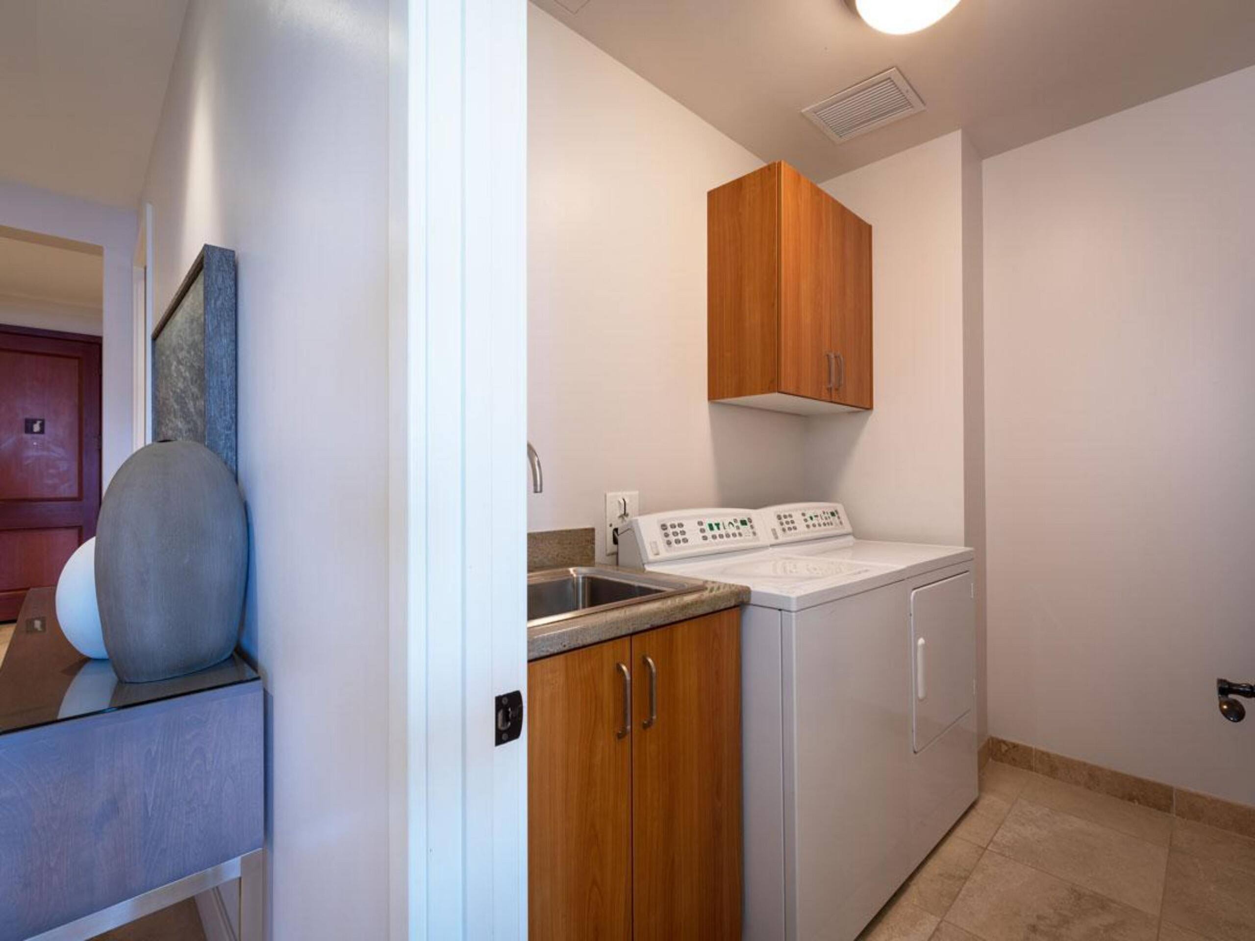 Condo in Kihei · ★4.67 · 2 bedrooms · 4 beds · 2 baths - Image 26
