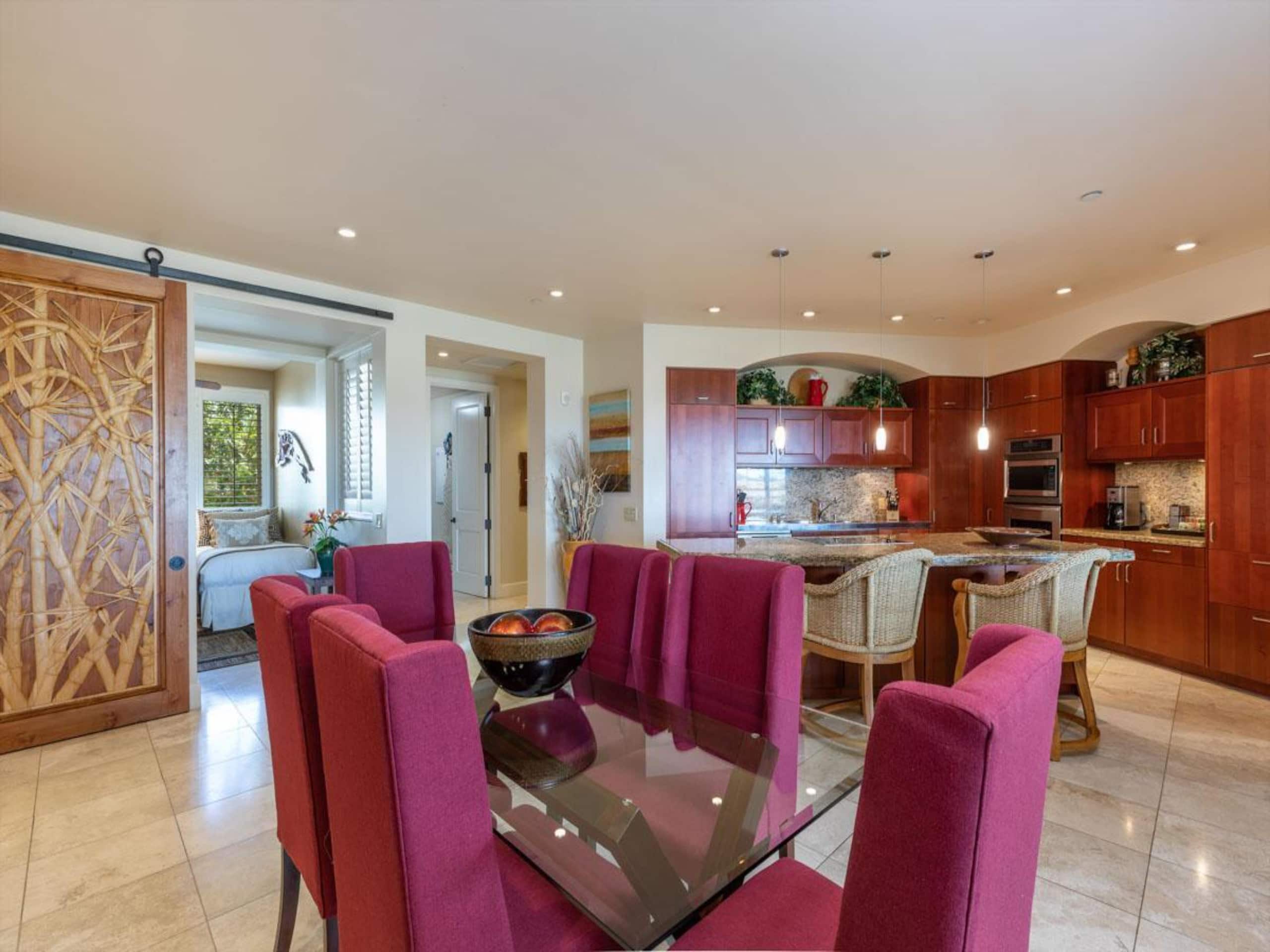 Condo in Kihei · ★5.0 · 3 bedrooms · 5 beds · 3 baths - Image 3