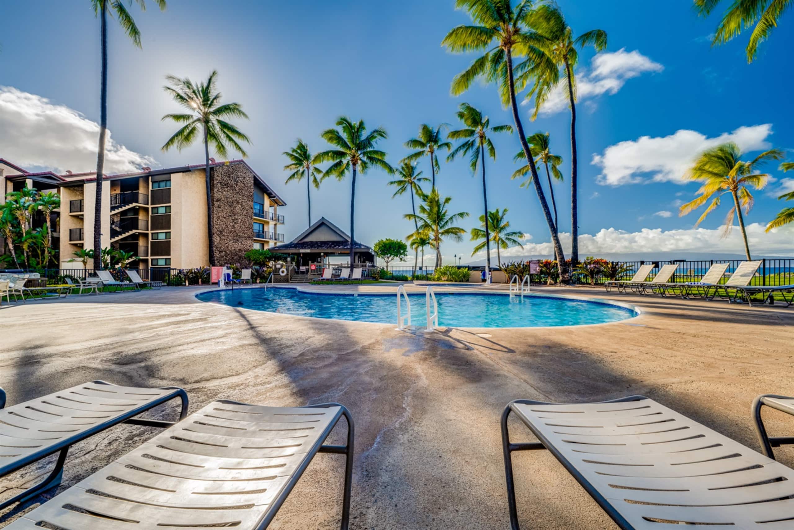 Condo in Lahaina · ★4.83 · 2 bedrooms · 4 beds · 2 baths - Image 6