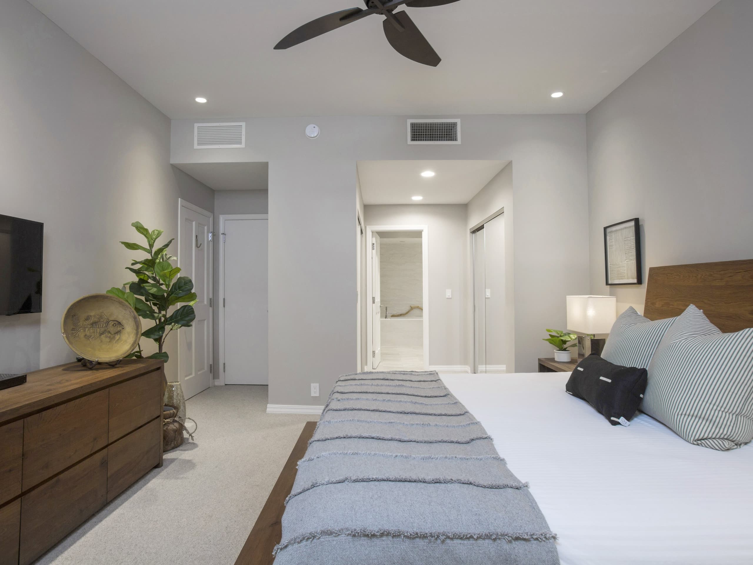 Condo in Kihei · ★4.67 · 2 bedrooms · 3 beds · 2 baths - Image 5